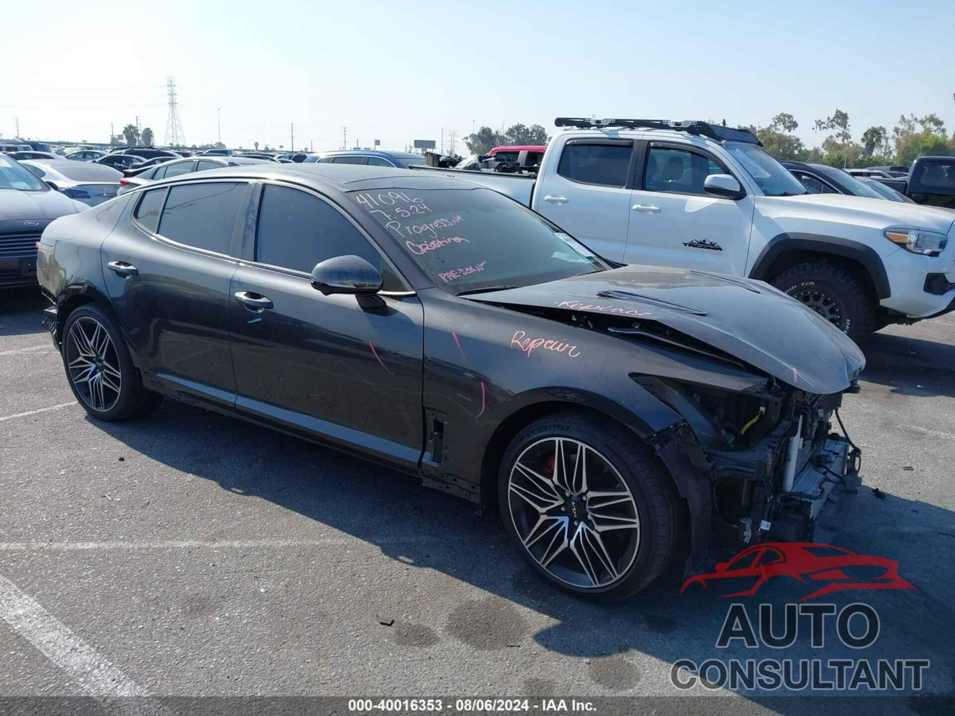 KIA STINGER 2022 - KNAE55LC6N6100003