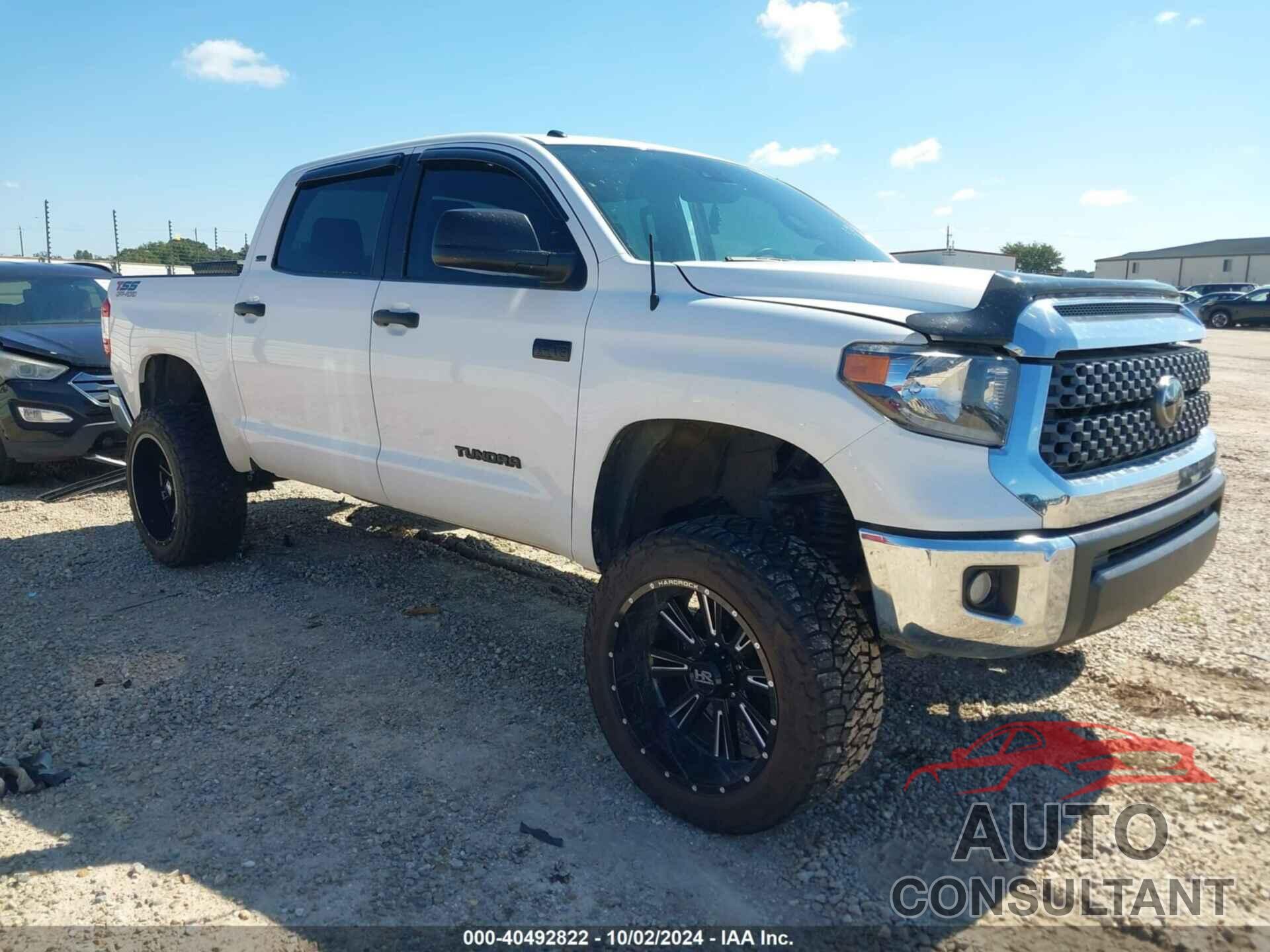 TOYOTA TUNDRA 2018 - 5TFDW5F14JX702151