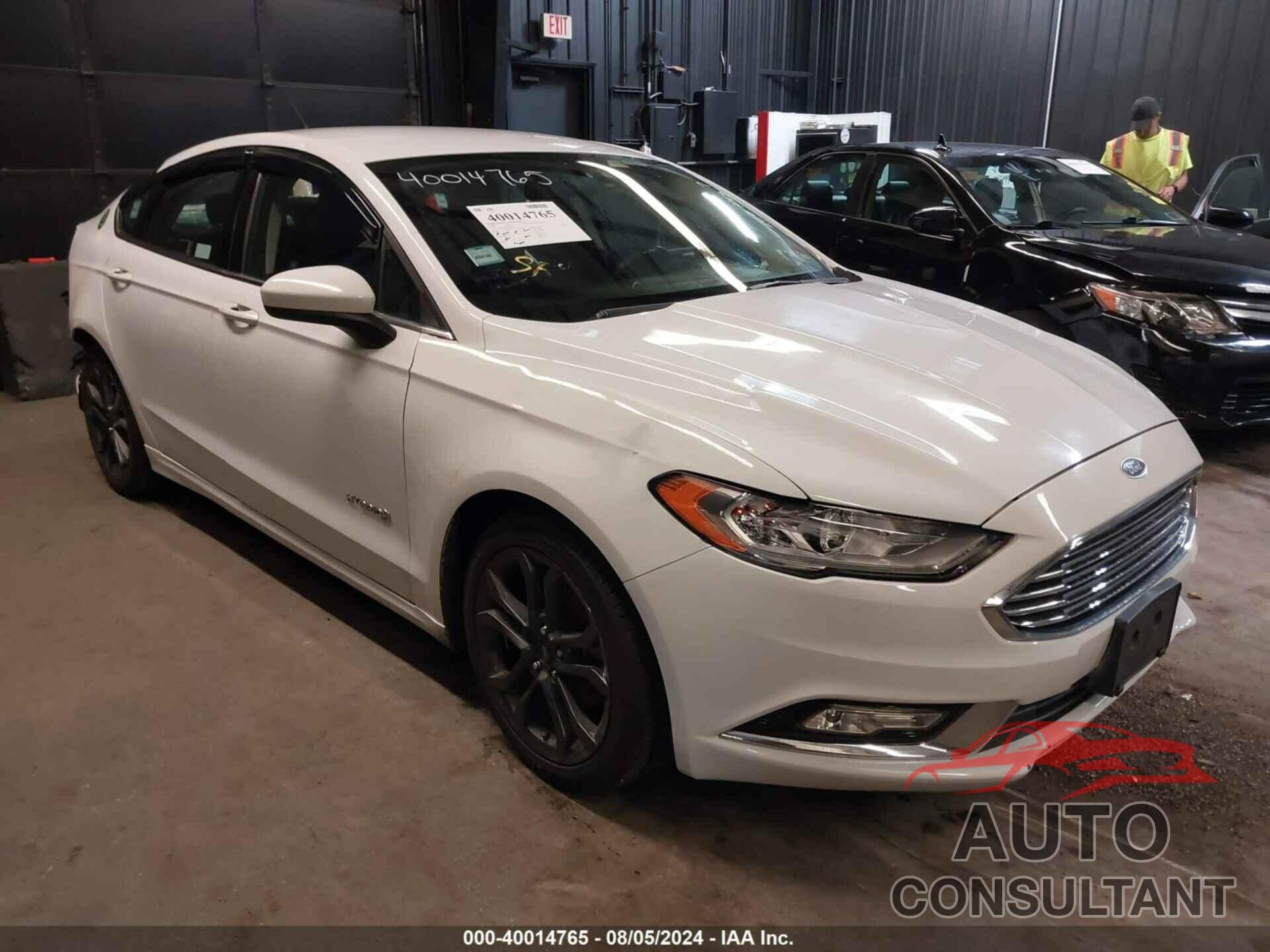 FORD FUSION HYBRID 2018 - 3FA6P0LU0JR206916