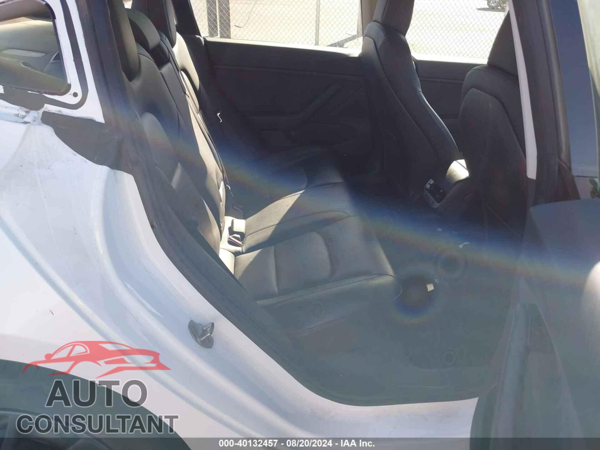 TESLA MODEL 3 2018 - 5YJ3E1EA3JF098711