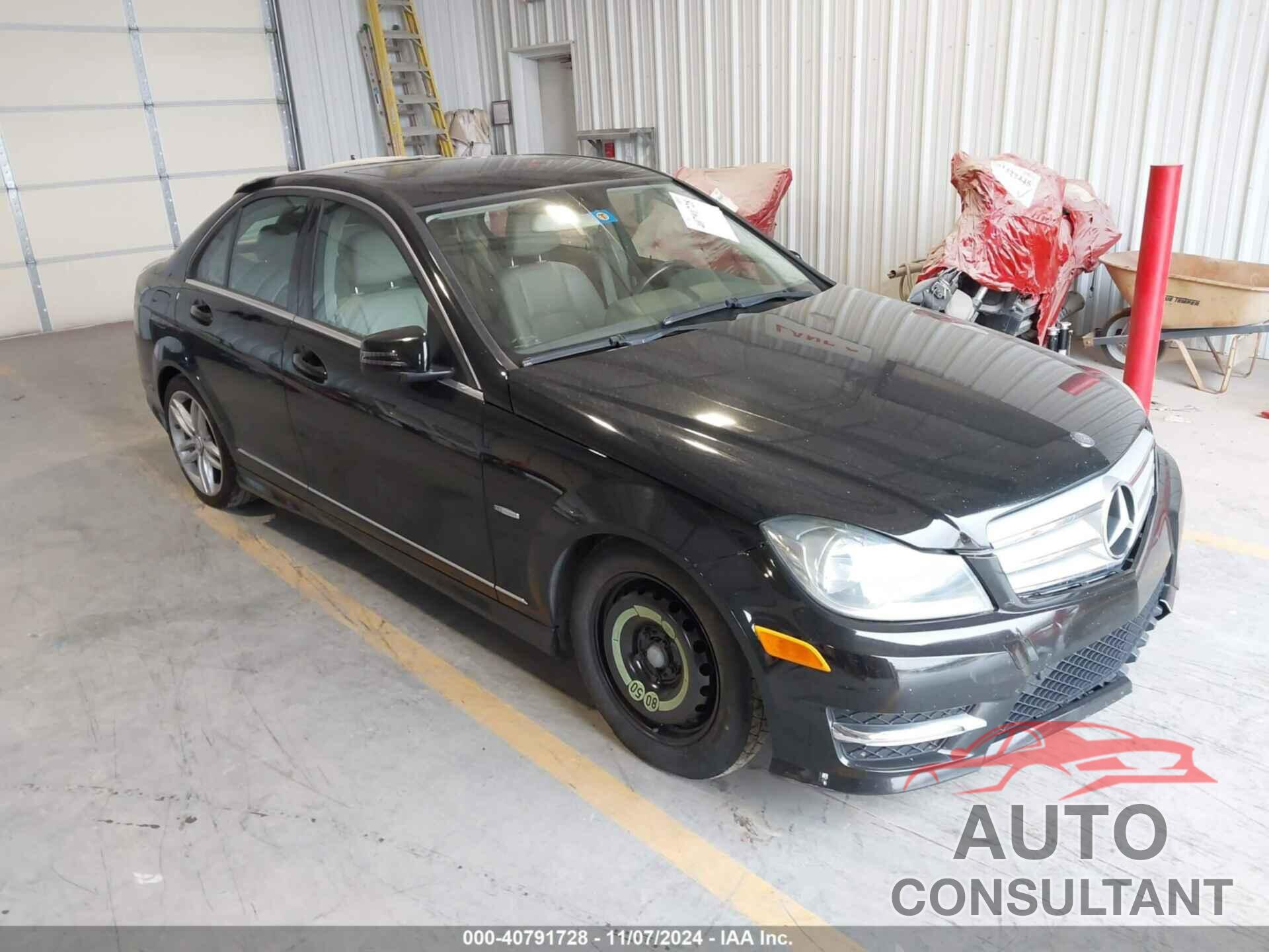 MERCEDES-BENZ C 250 2012 - WDDGF4HB8CA609383