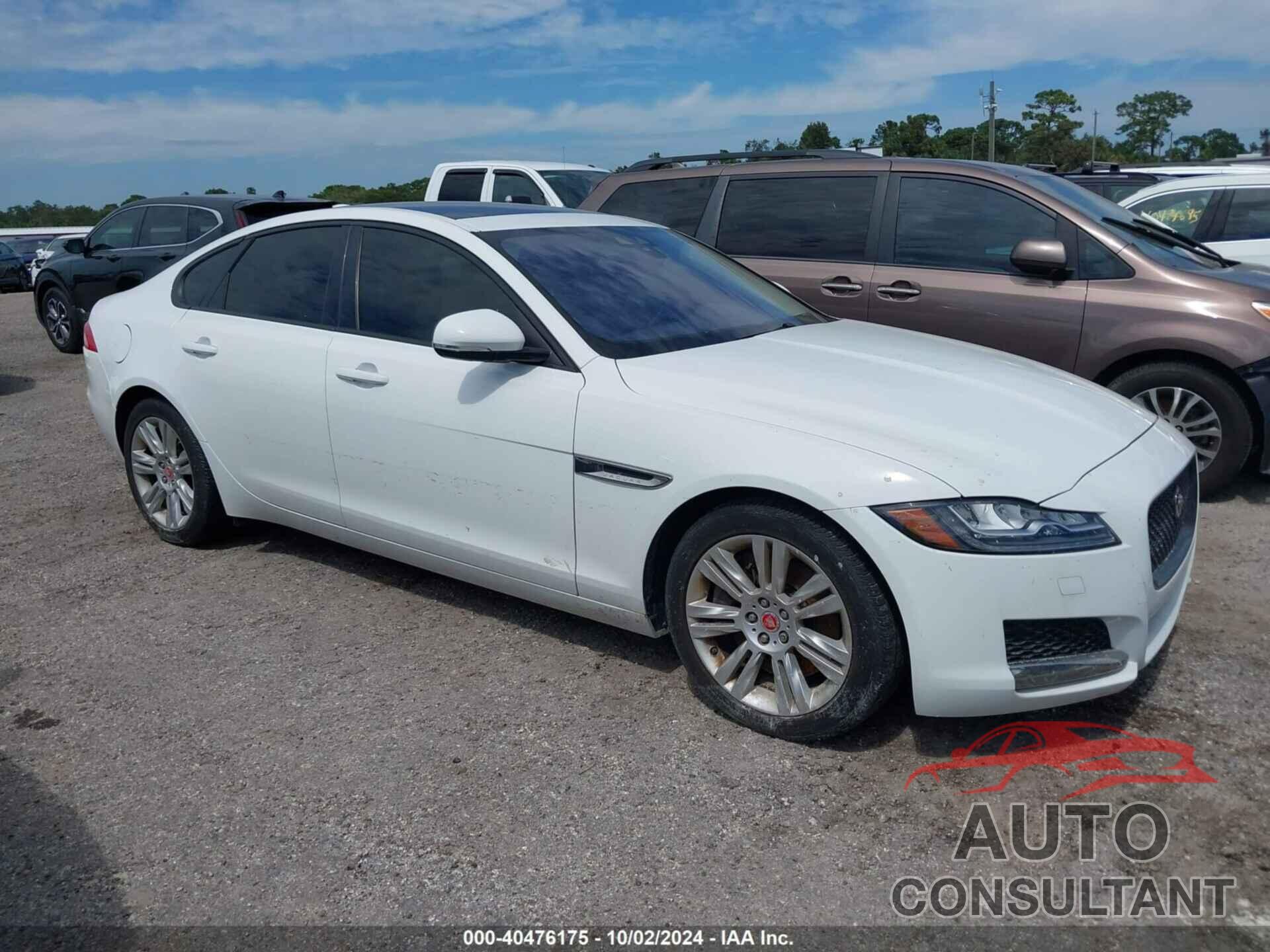 JAGUAR XF 2017 - SAJBJ4BV9HCY38240