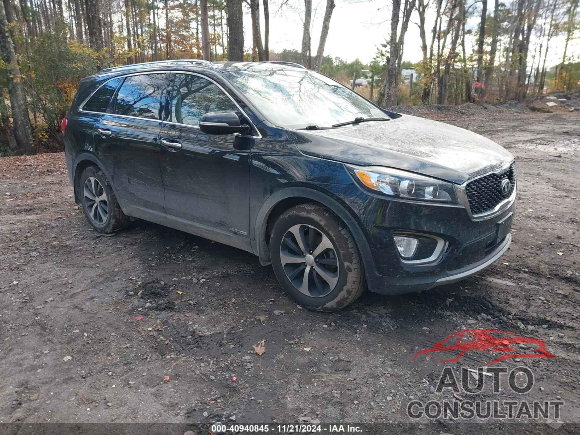 KIA SORENTO 2018 - 5XYPHDA56JG396066