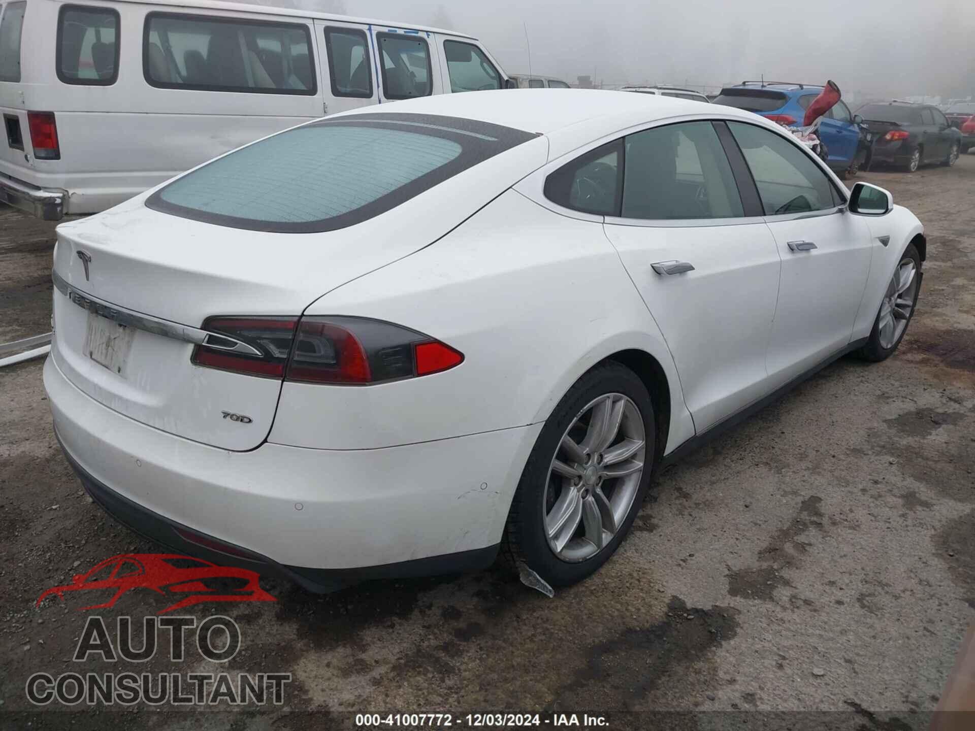 TESLA MODEL S 2015 - 5YJSA1E2XFF111896