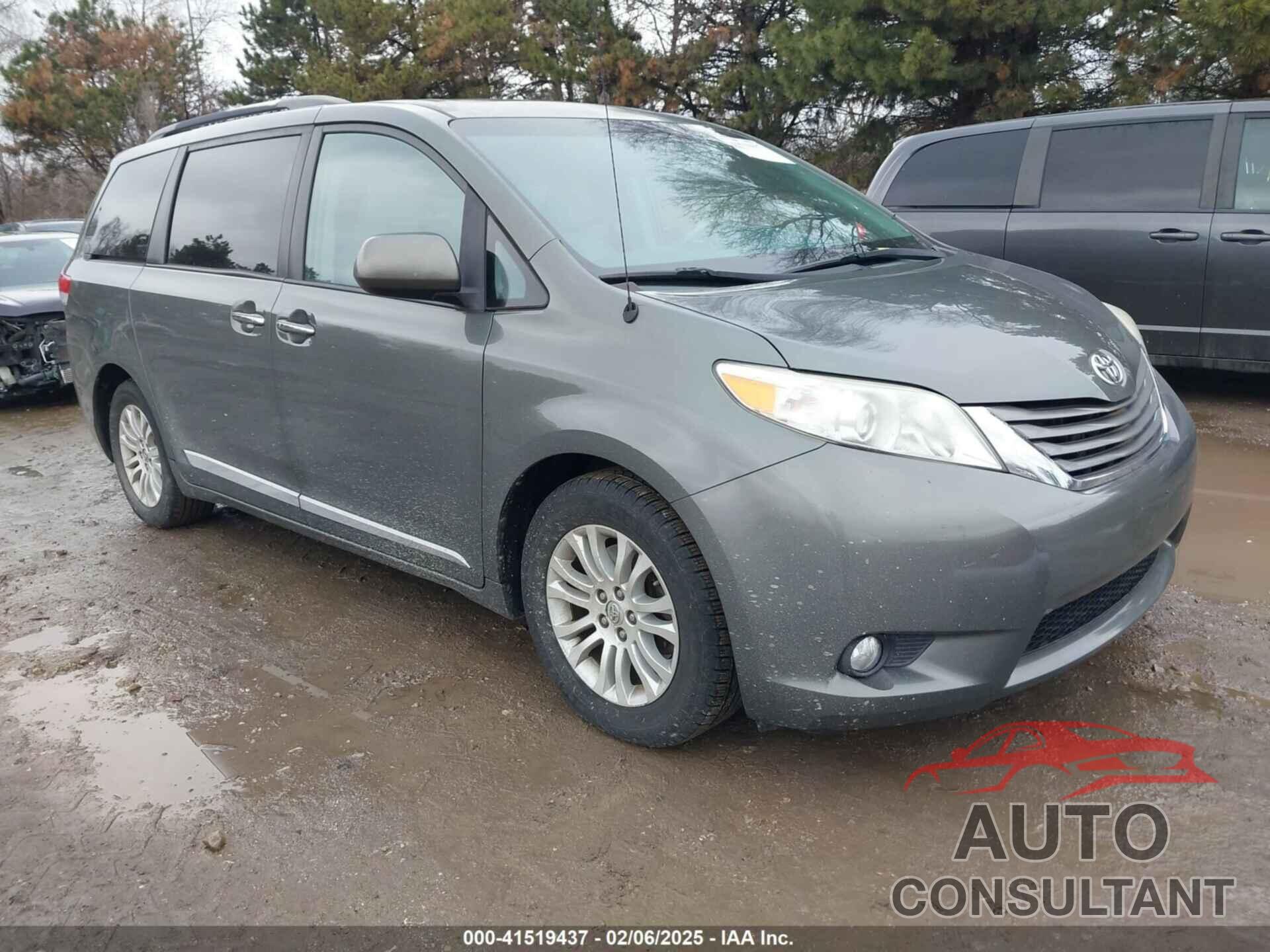 TOYOTA SIENNA 2013 - 5TDYK3DC8DS375852