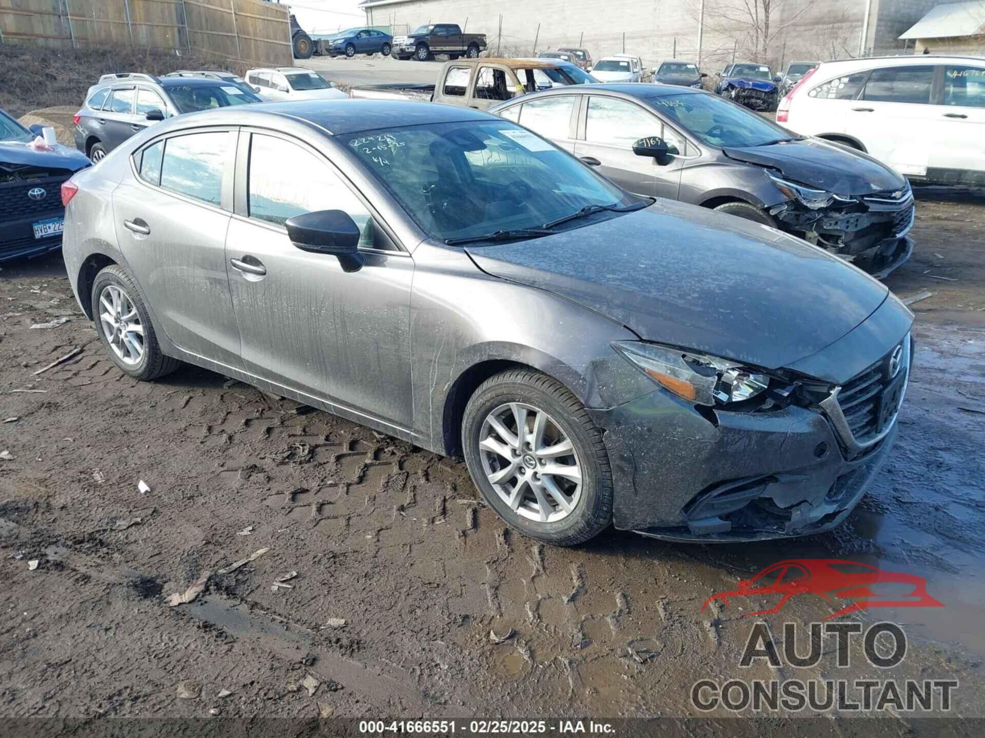 MAZDA MAZDA3 2018 - 3MZBN1U72JM208321