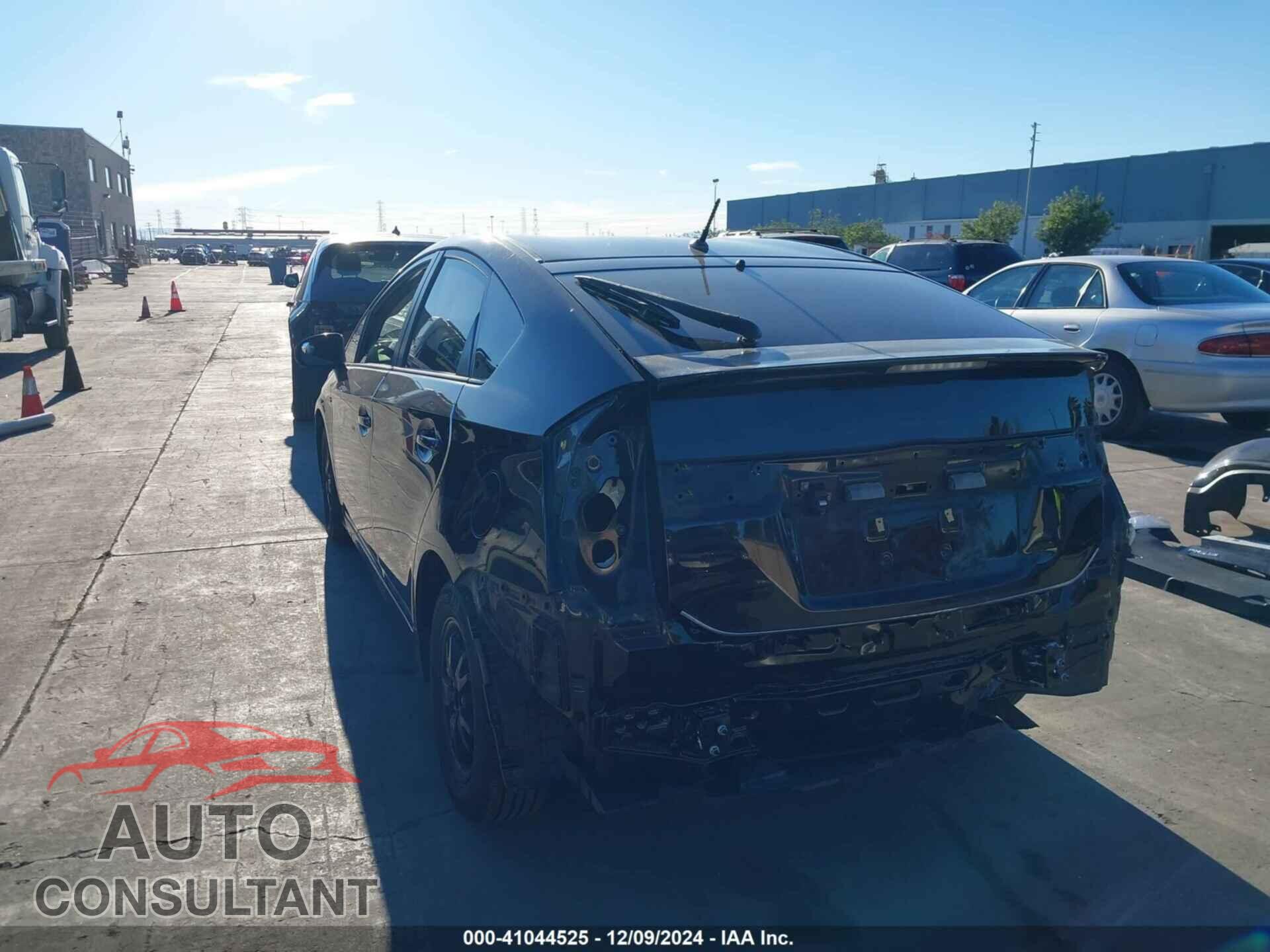 TOYOTA PRIUS 2015 - JTDKN3DU9F0470139