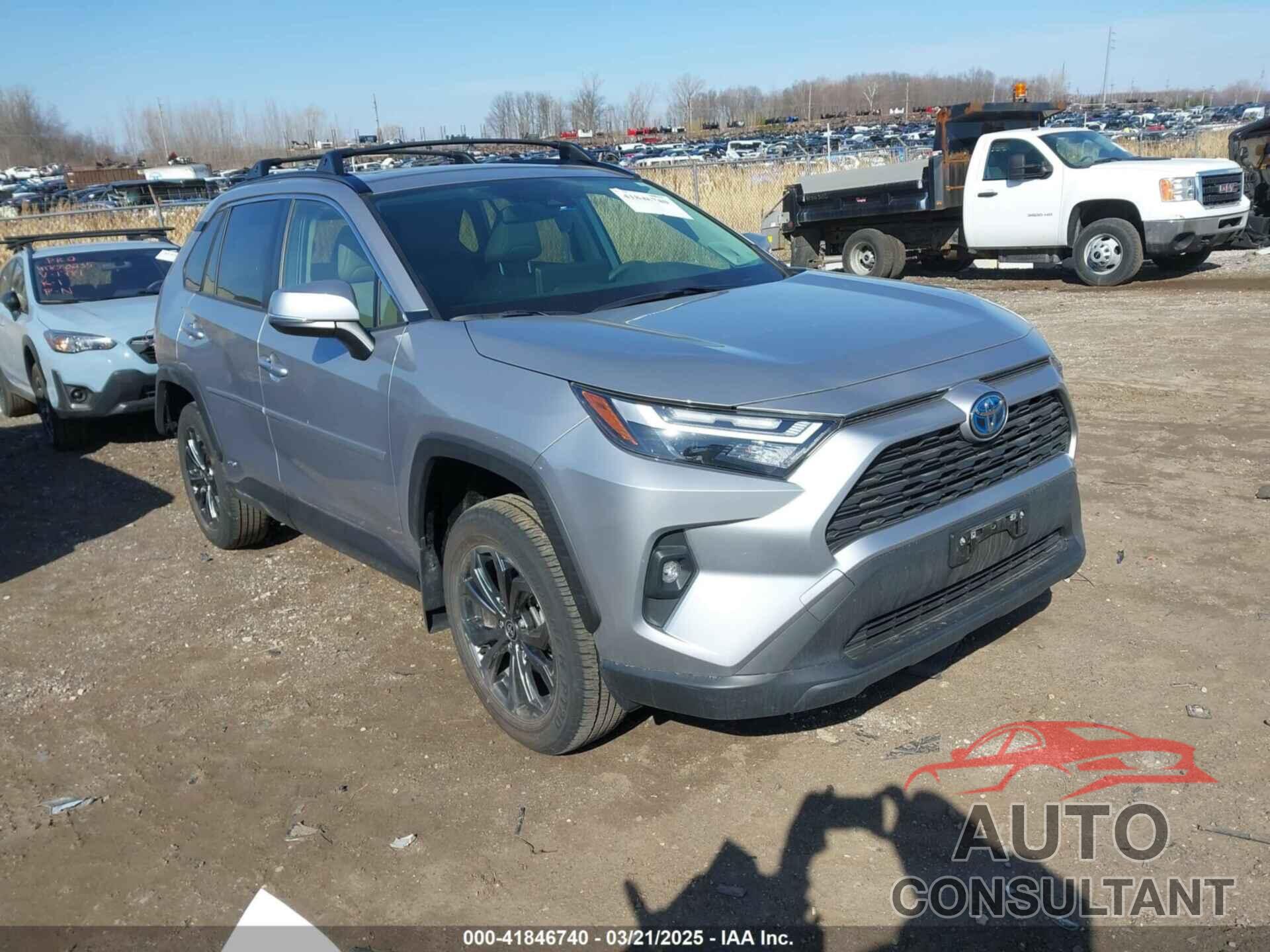 TOYOTA RAV4 HYBRID 2024 - JTMB6RFV8RD134274