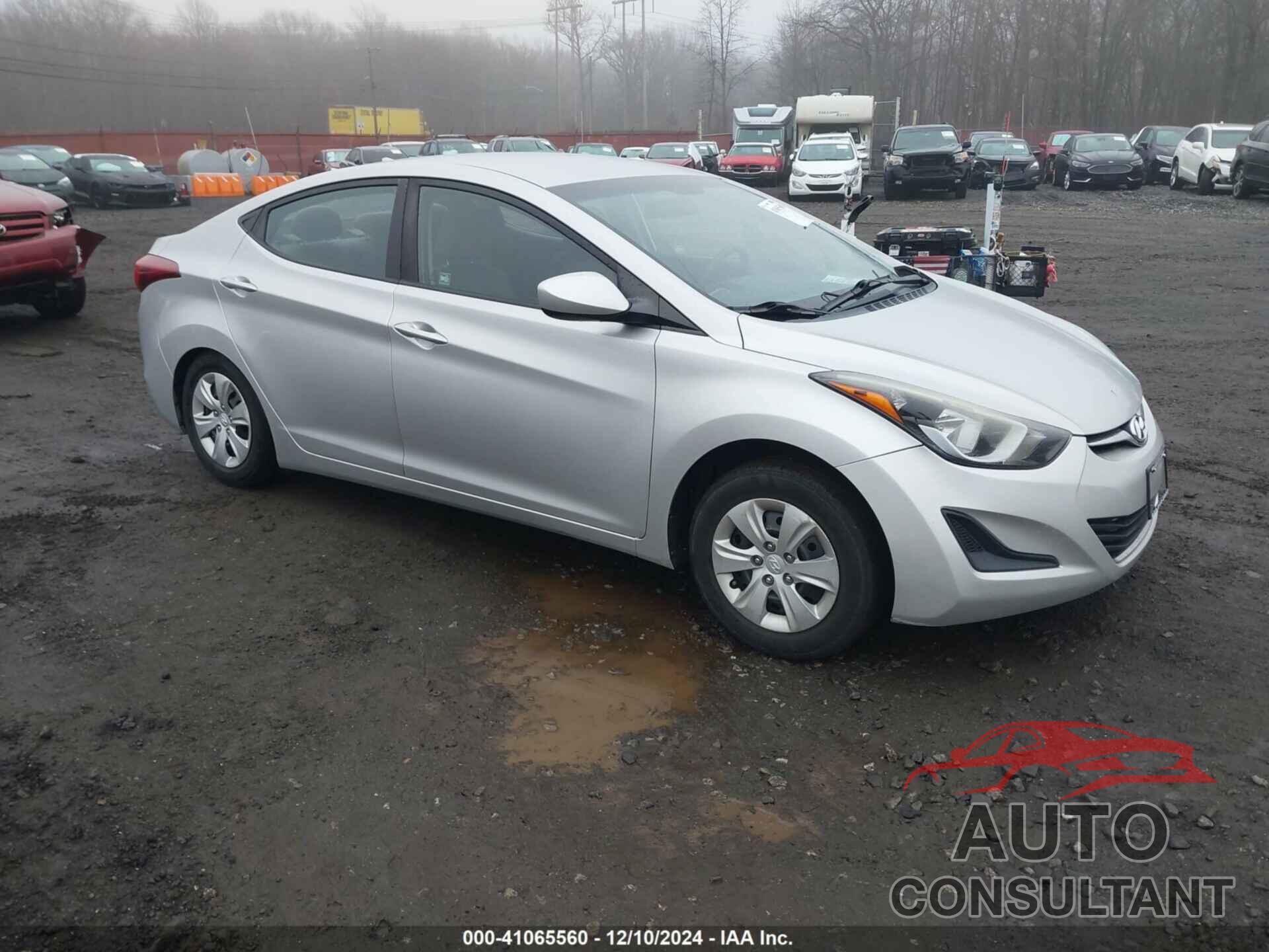 HYUNDAI ELANTRA 2016 - 5NPDH4AE9GH674186