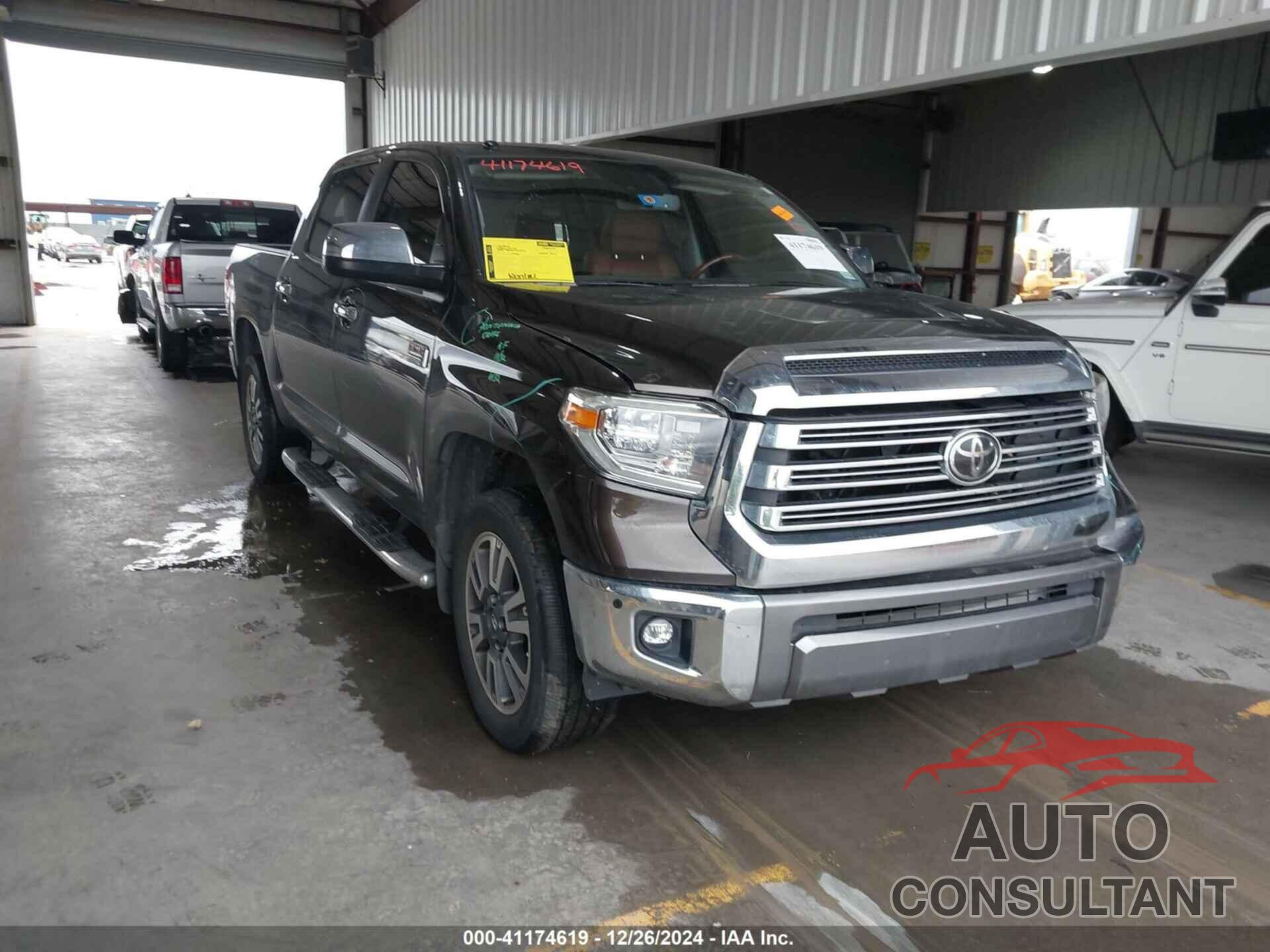 TOYOTA TUNDRA 2018 - 5TFAW5F17JX773234