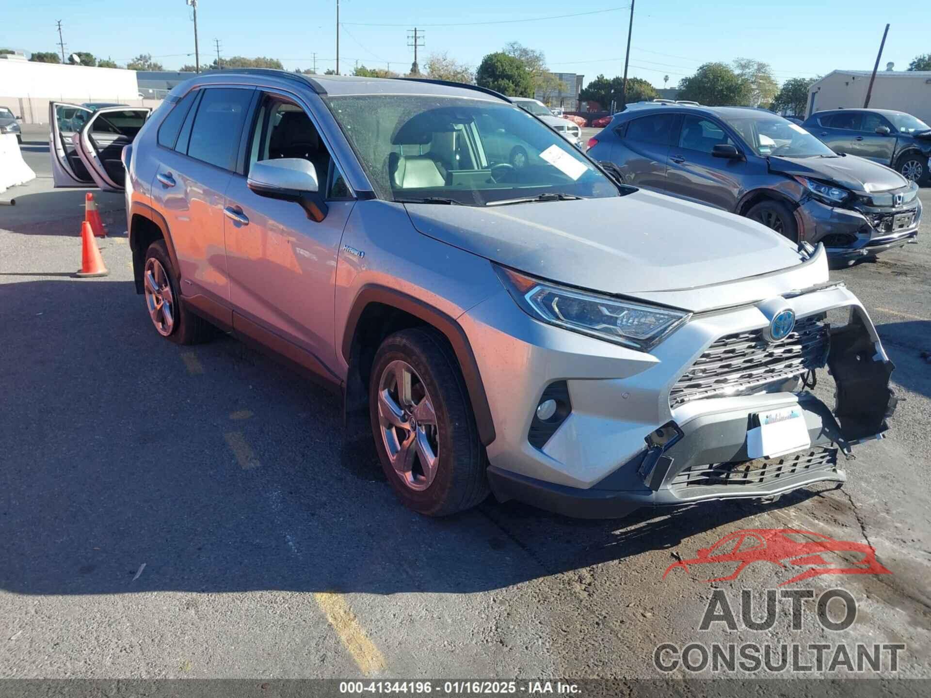 TOYOTA RAV4 HYBRID 2019 - JTMDWRFV5KD007139