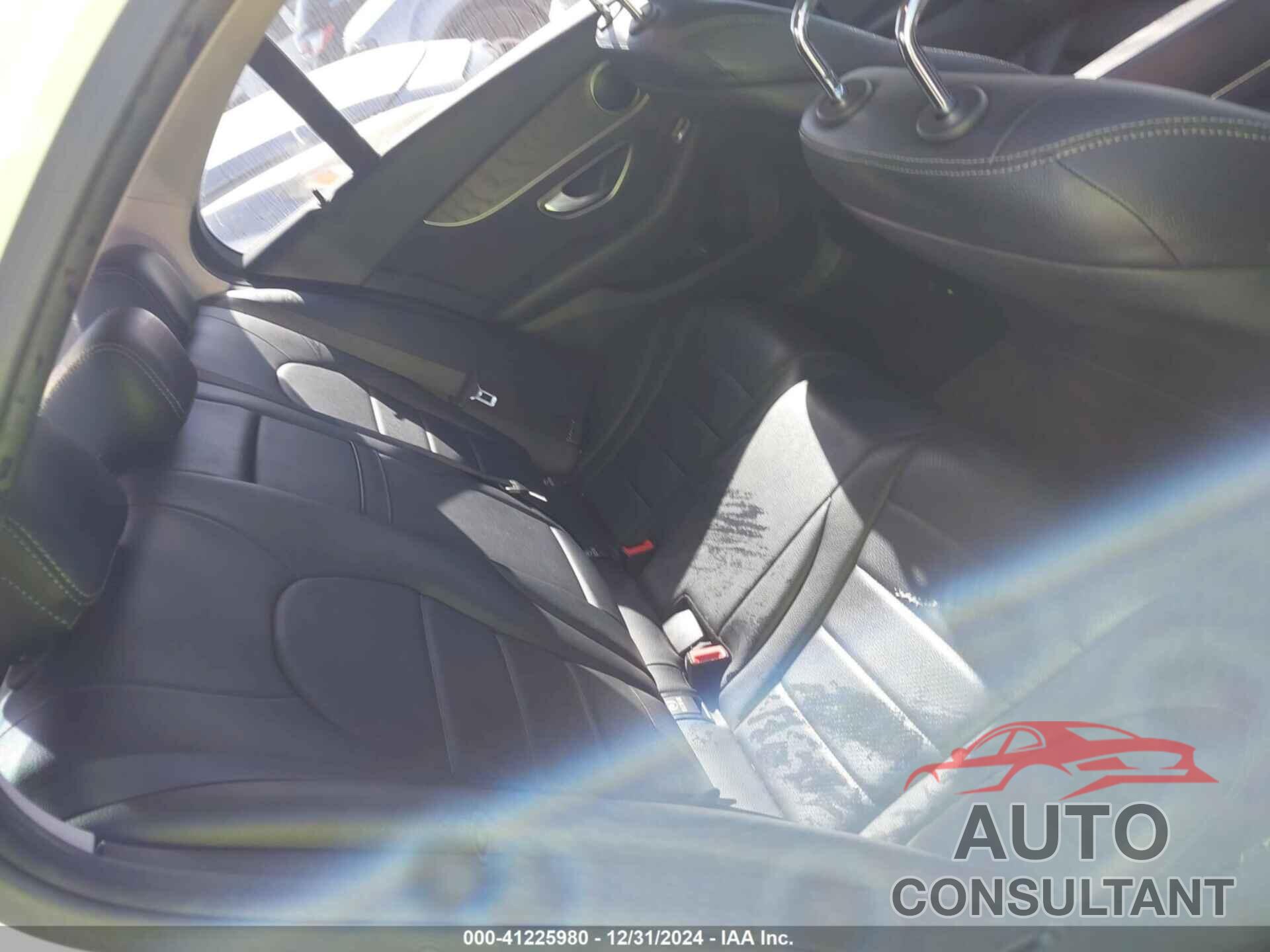 MERCEDES-BENZ C 300 2016 - 55SWF4JB0GU161832