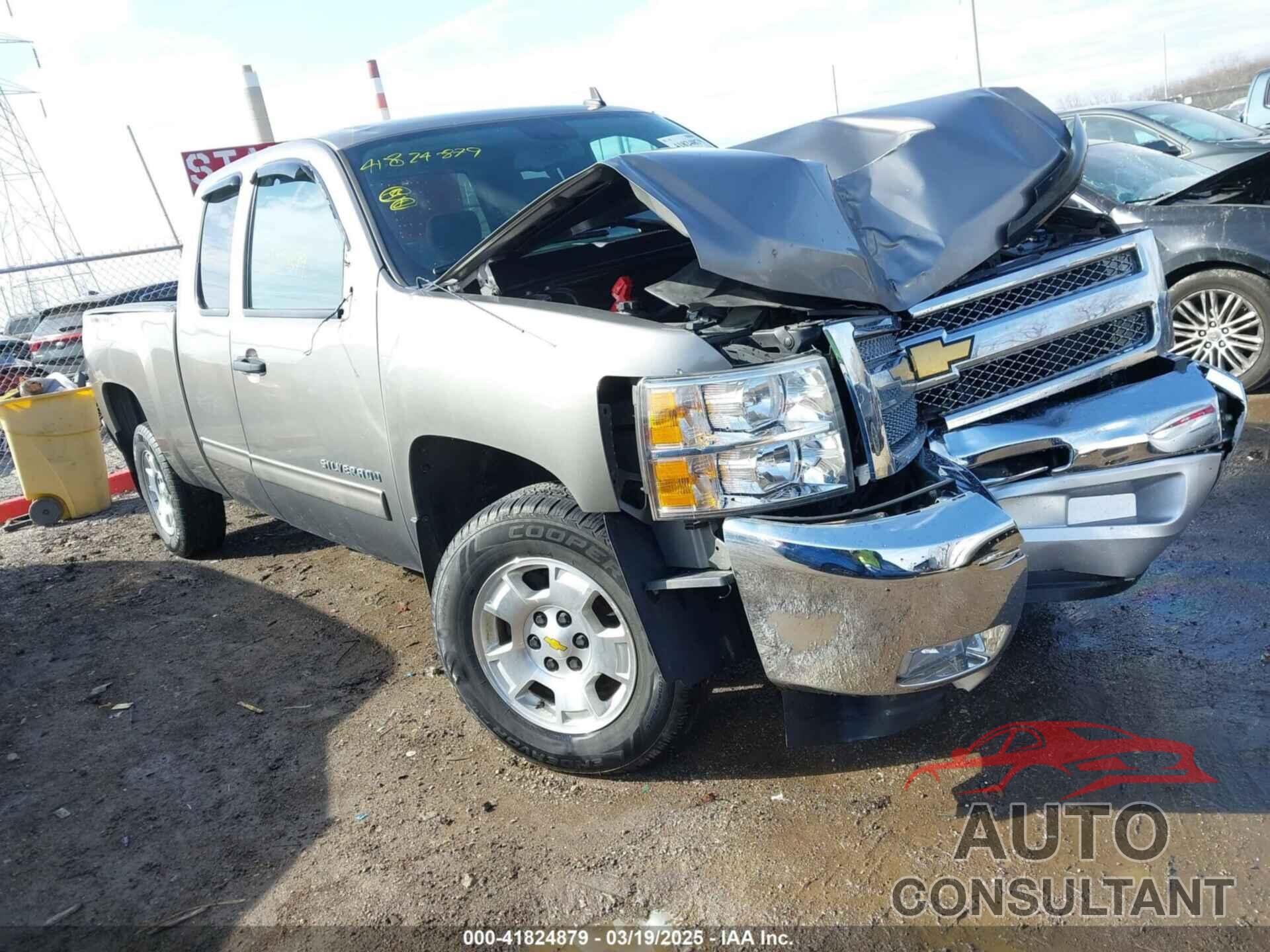 CHEVROLET SILVERADO 1500 2013 - 1GCRCSE06DZ274985