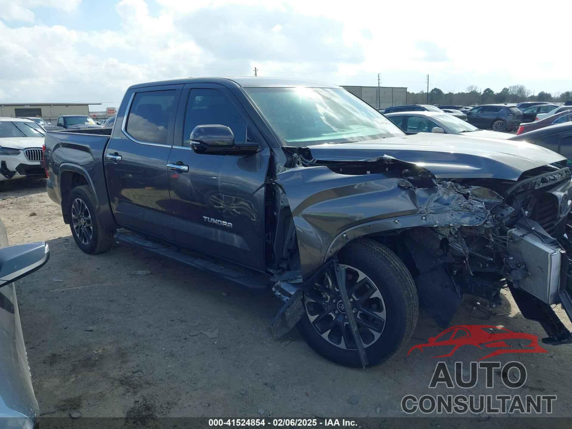 TOYOTA TUNDRA 2024 - 5TFJA5DB0RX203498