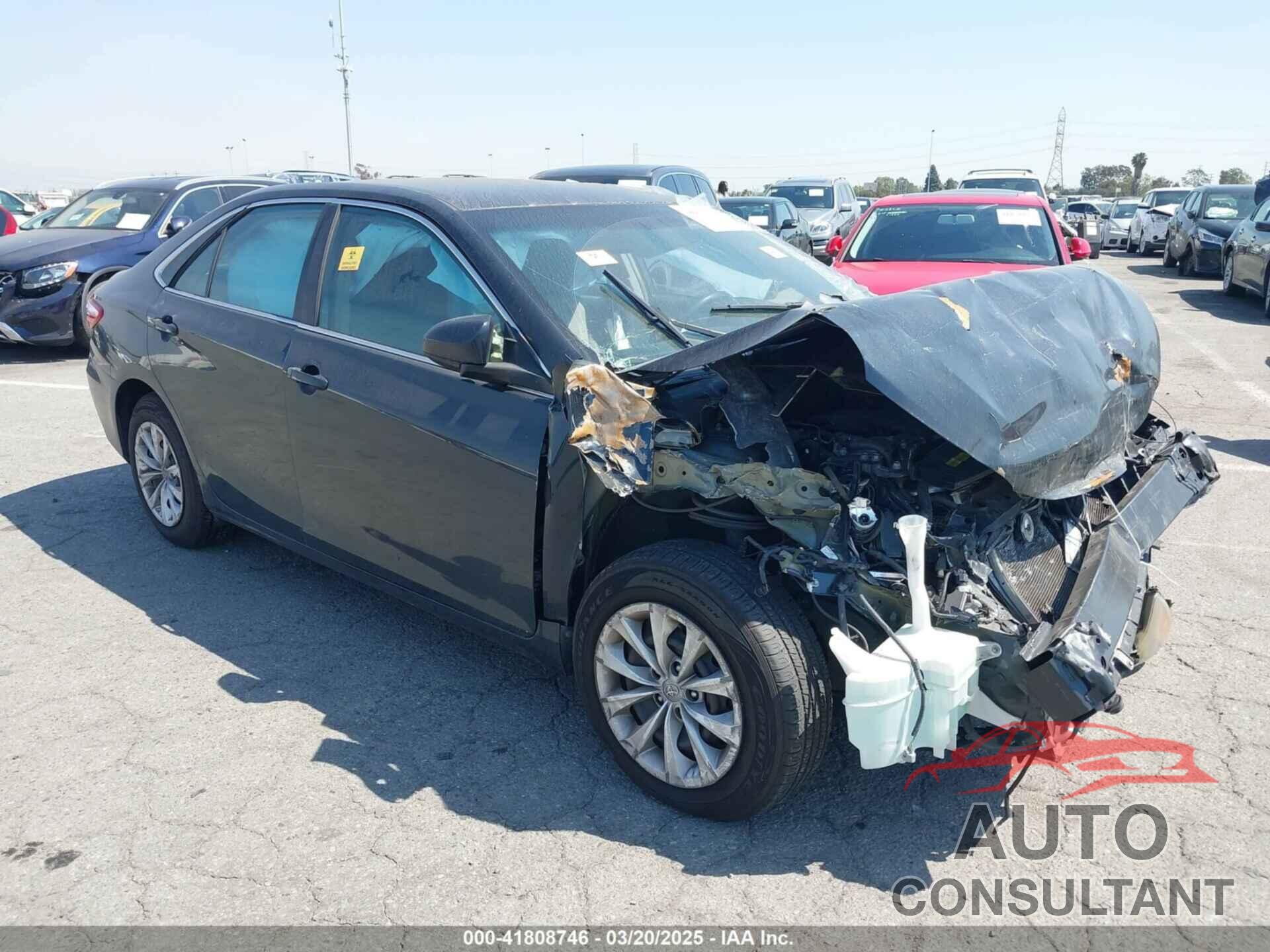 TOYOTA CAMRY 2016 - 4T4BF1FK2GR565599