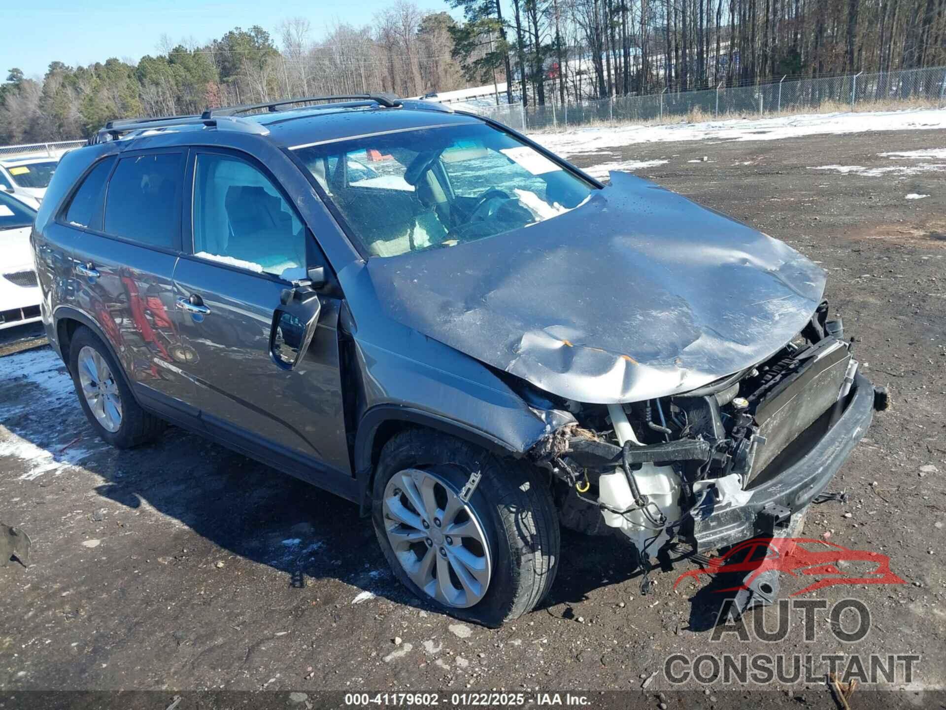 KIA SORENTO 2015 - 5XYKU4A75FG643110
