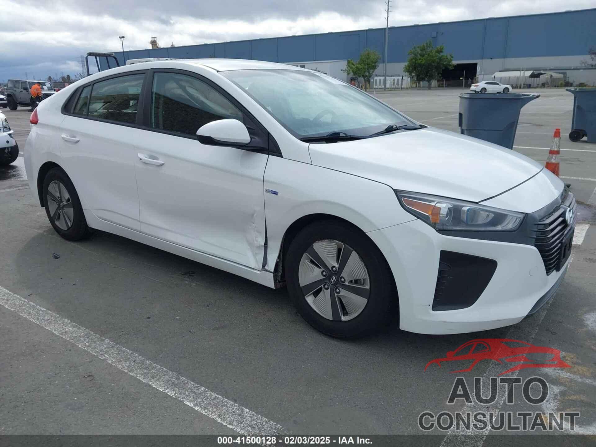 HYUNDAI IONIQ HYBRID 2019 - KMHC65LC5KU168562