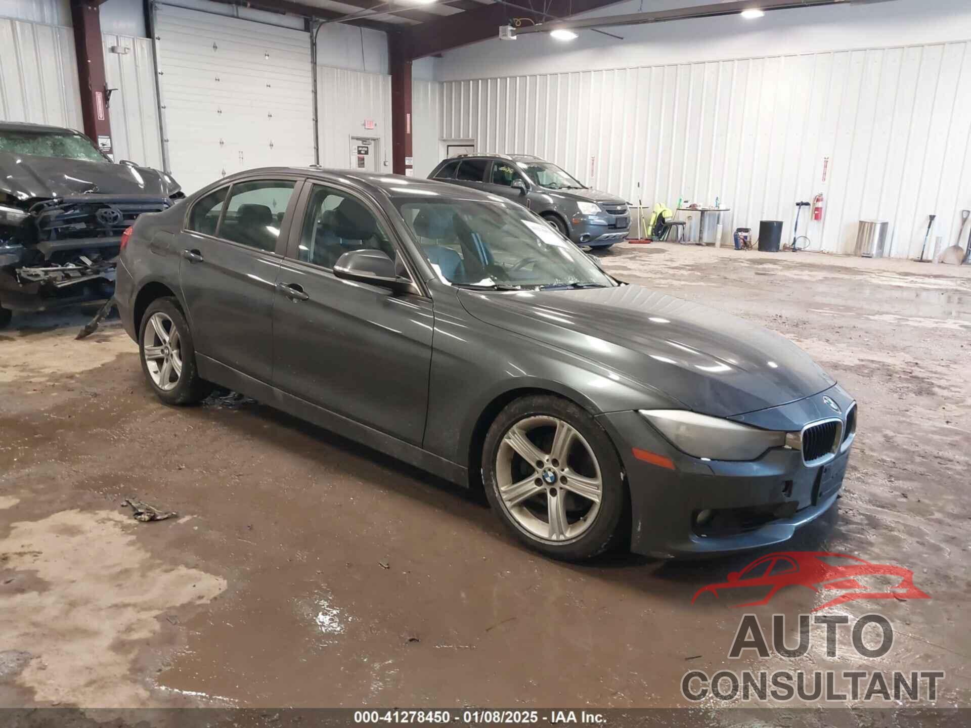 BMW 328I 2013 - WBA3B3G55DNP38473