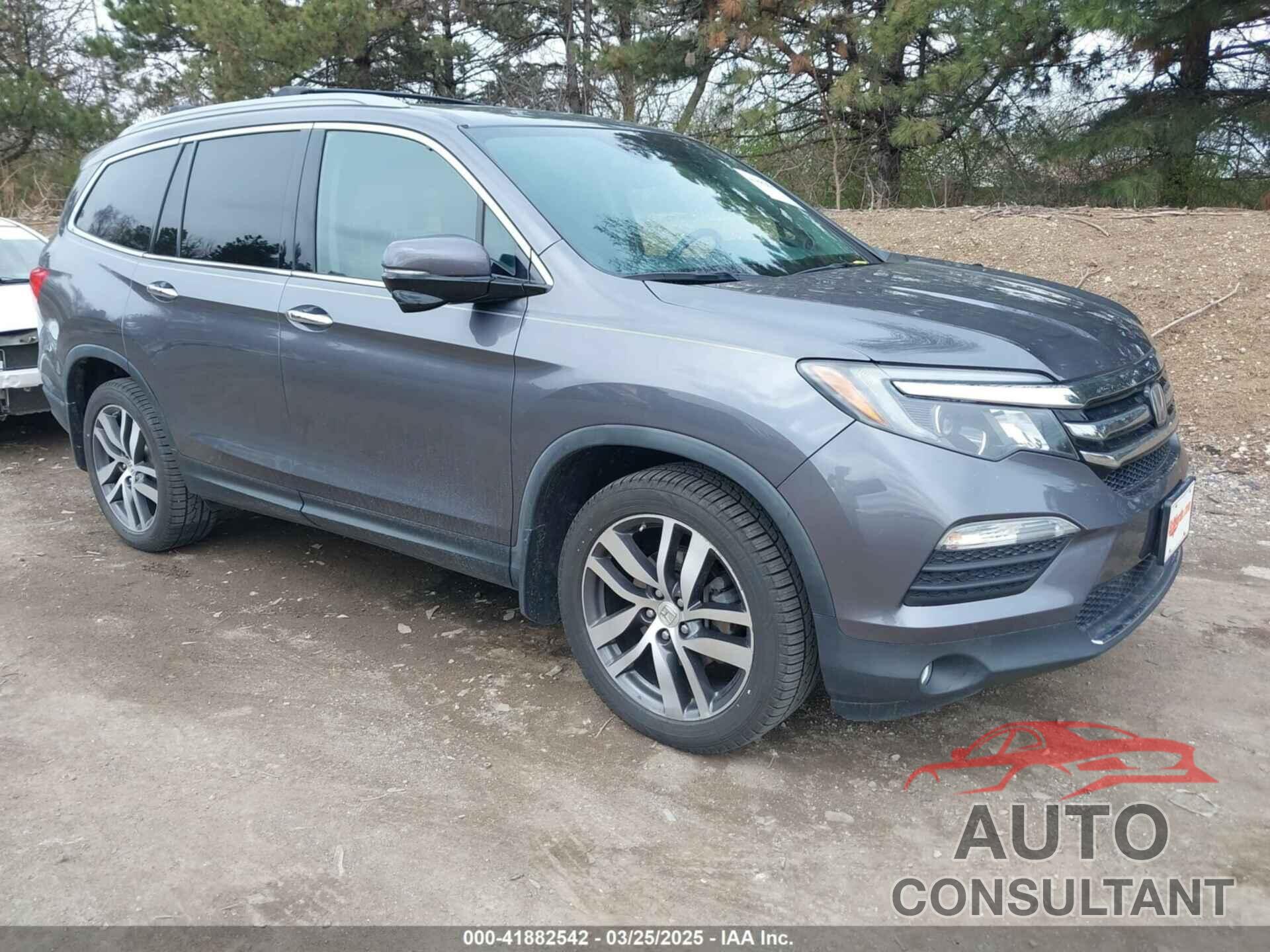 HONDA PILOT 2017 - 5FNYF6H92HB012090