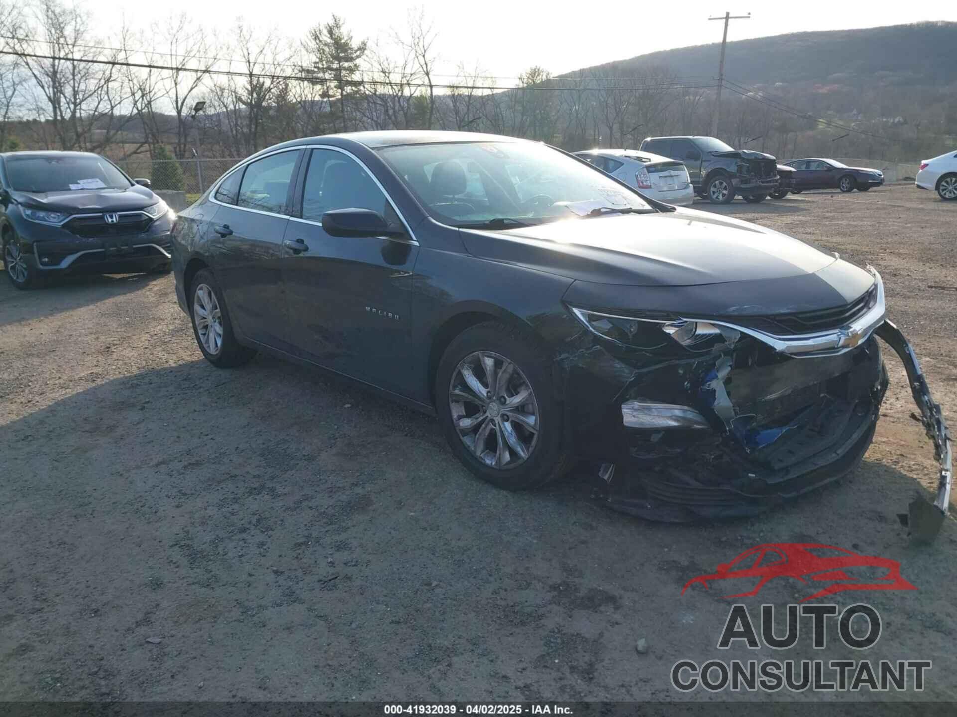 CHEVROLET MALIBU 2020 - 1G1ZD5ST5LF051844