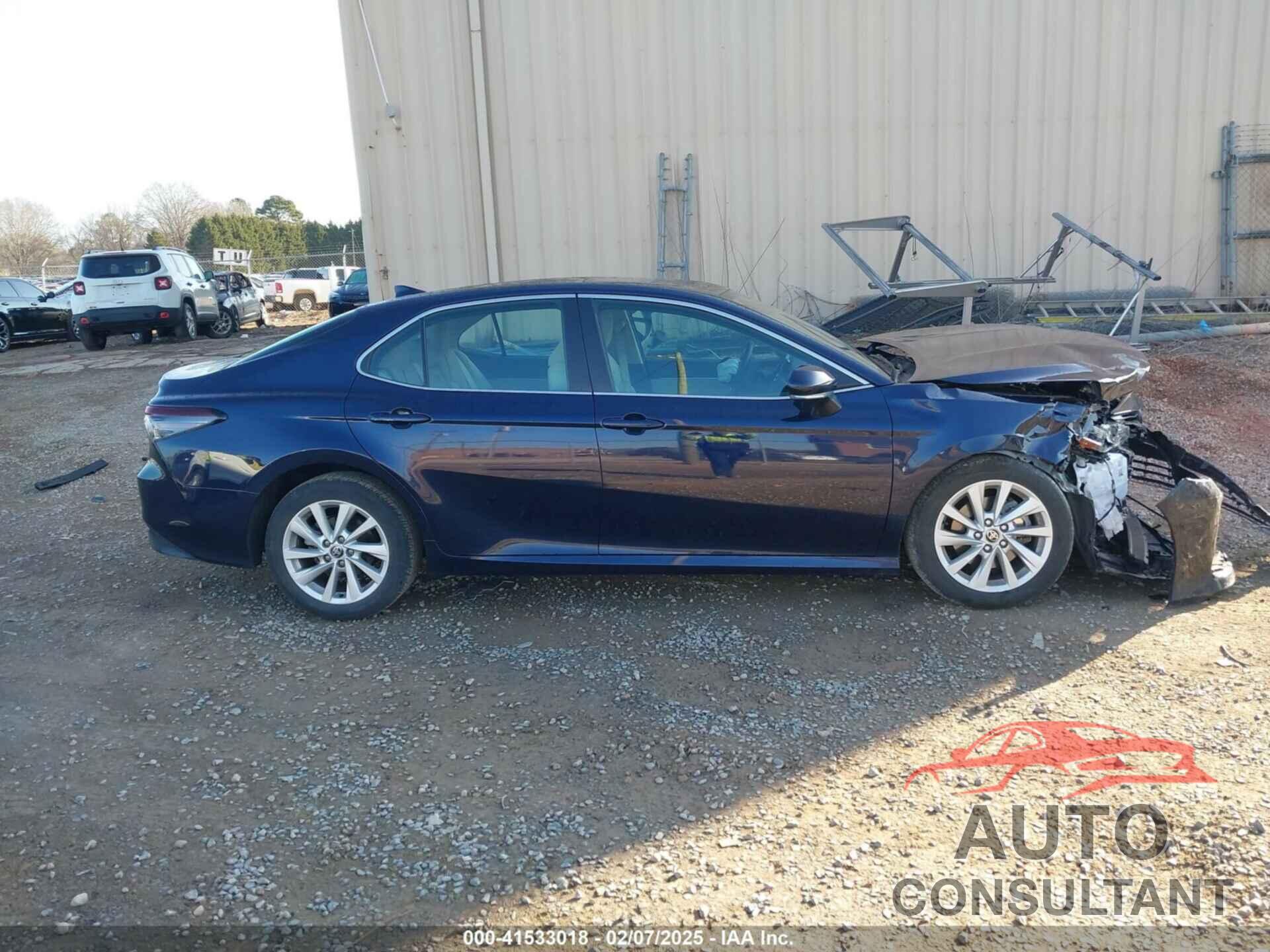 TOYOTA CAMRY 2022 - 4T1R11AK4NU058926