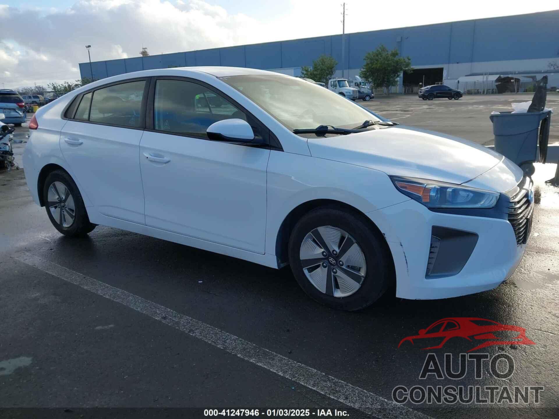 HYUNDAI IONIQ HYBRID 2019 - KMHC65LC9KU179340