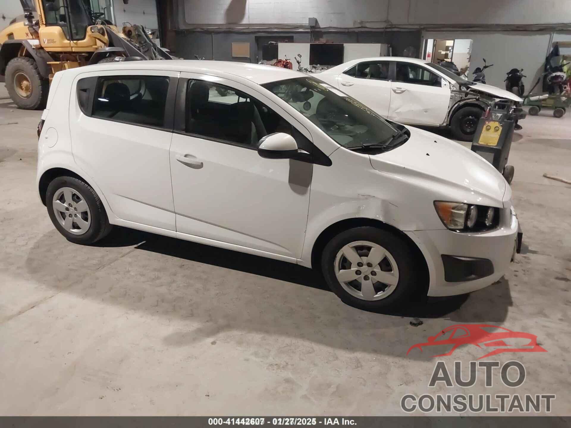 CHEVROLET SONIC 2015 - 1G1JA6SG4F4185789