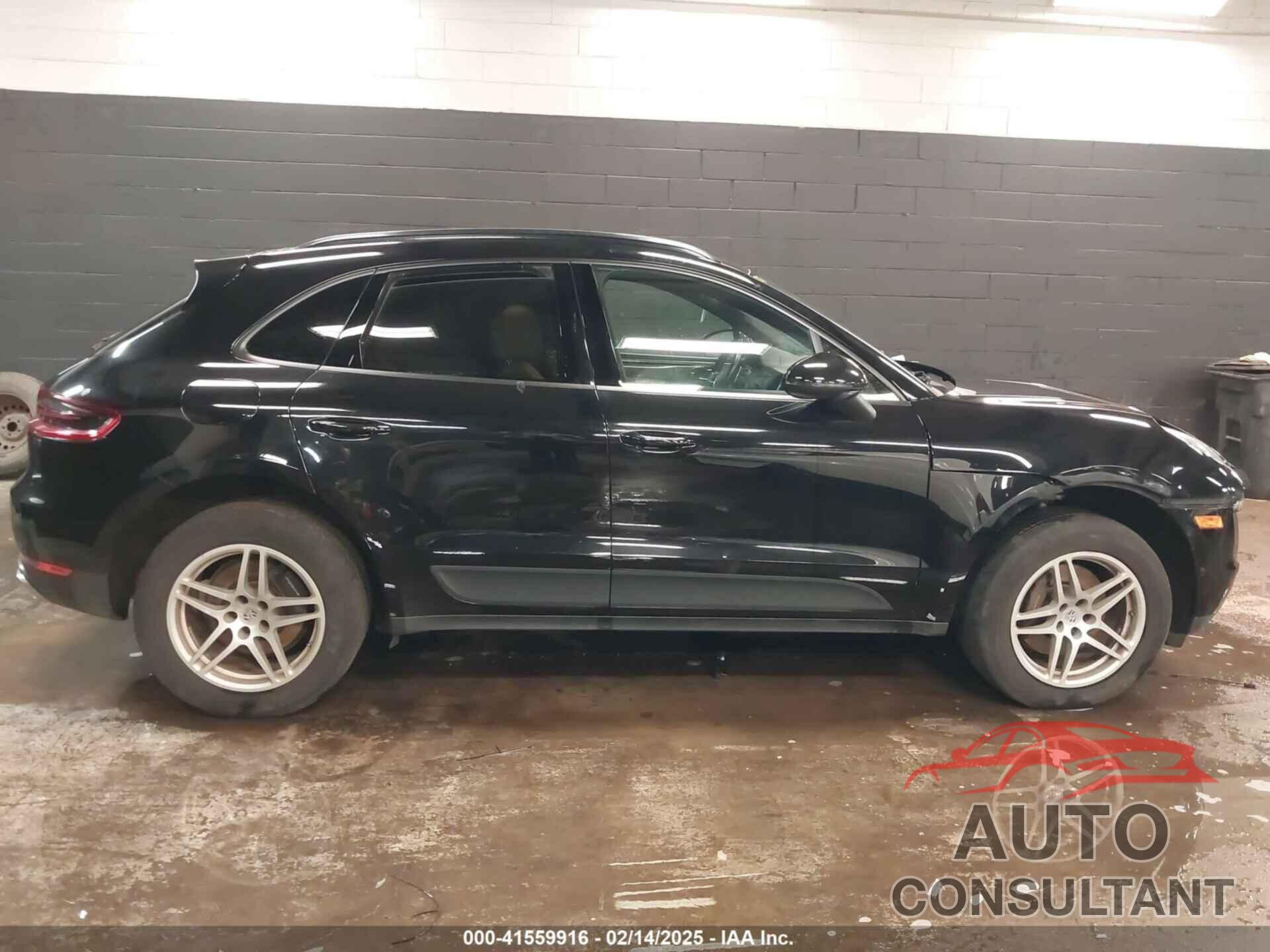 PORSCHE MACAN 2017 - WP1AA2A56HLB00636