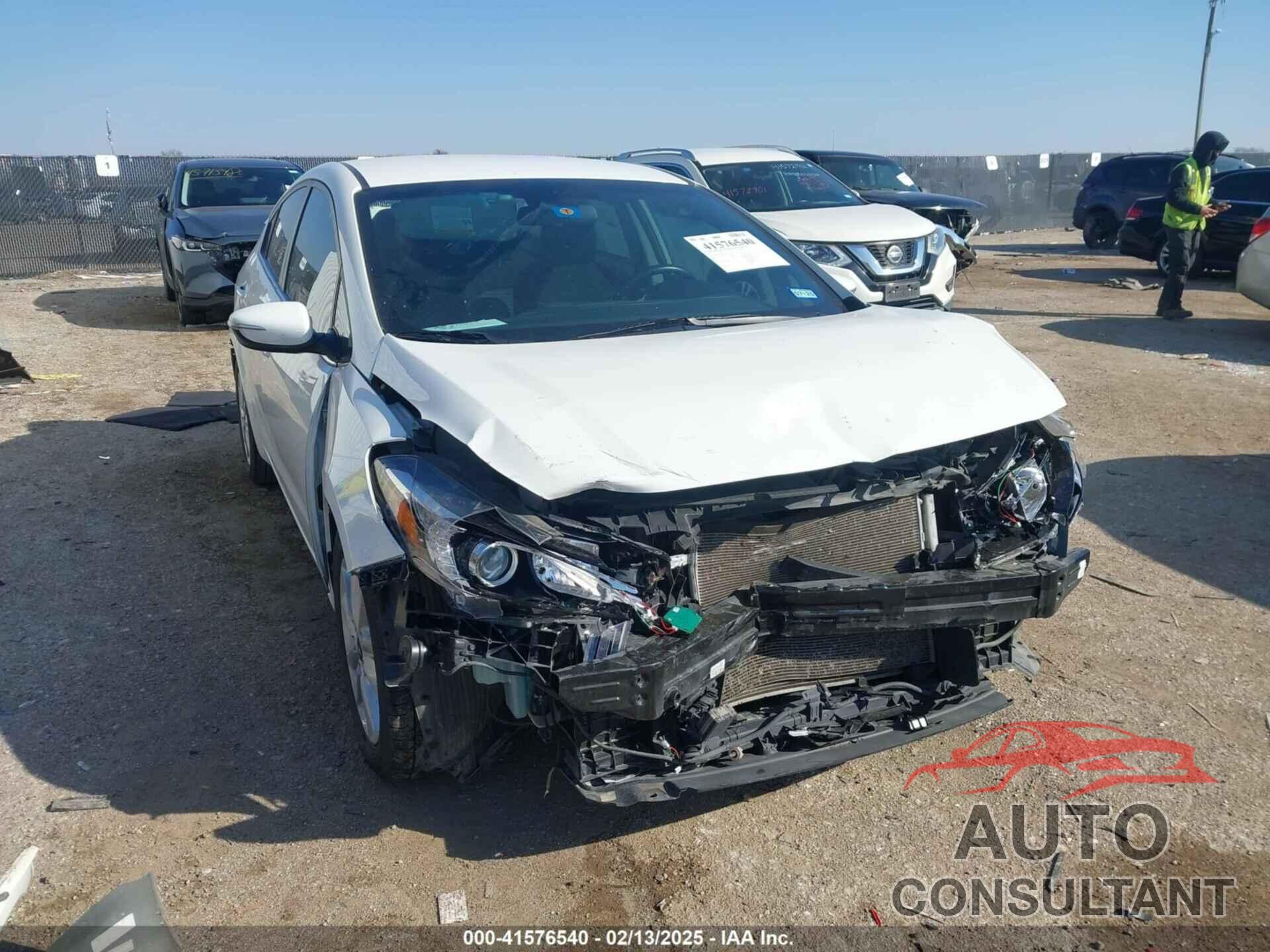 KIA FORTE 2017 - 3KPFL4A71HE027263