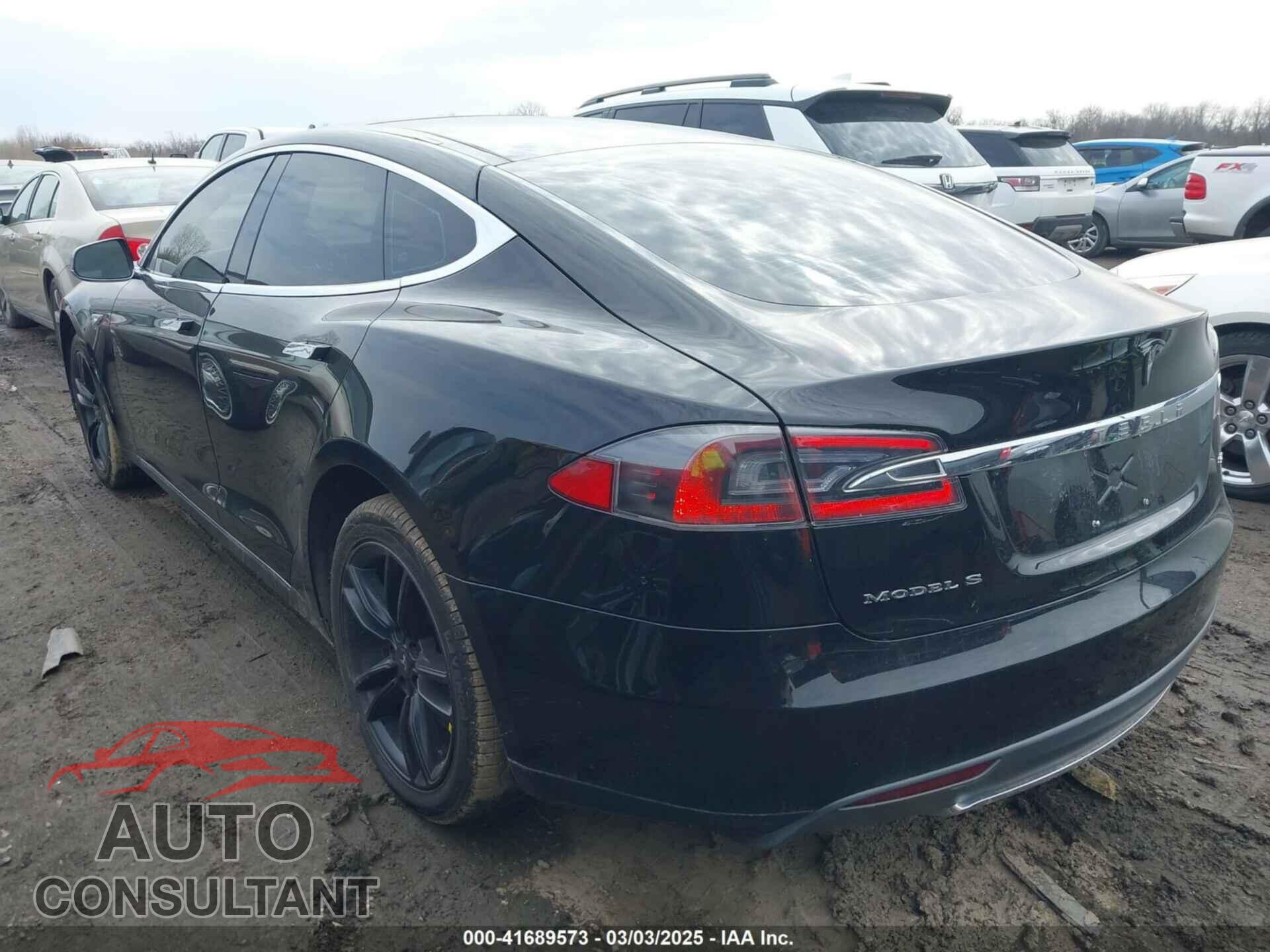 TESLA MODEL S 2013 - 5YJSA1CN9DFP04322