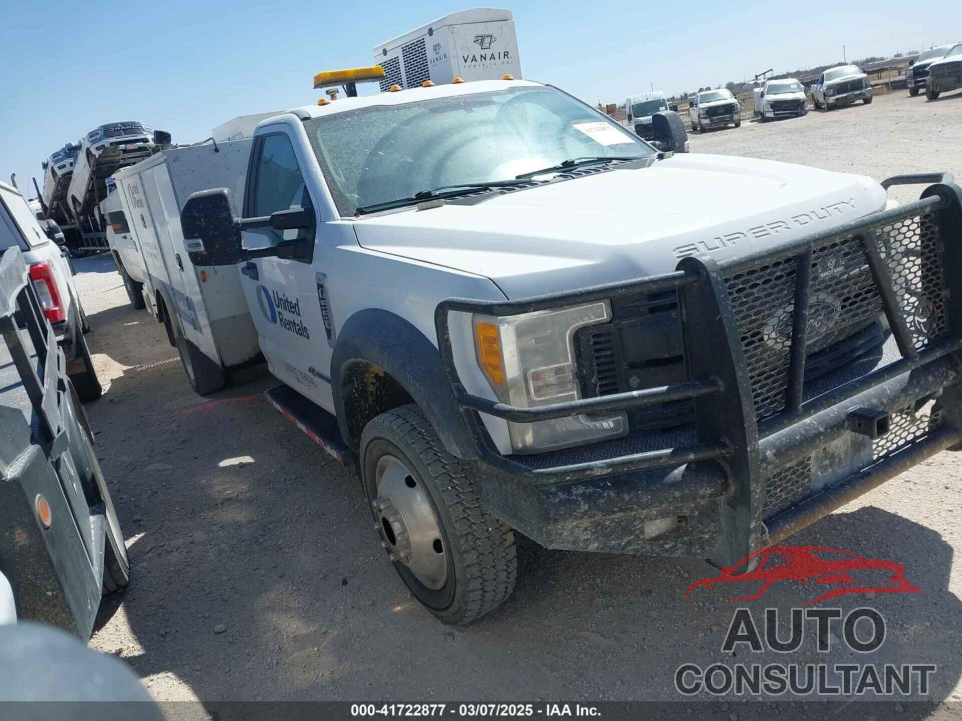 FORD F-550 CHASSIS 2017 - 1FDUF5HT7HEE50945