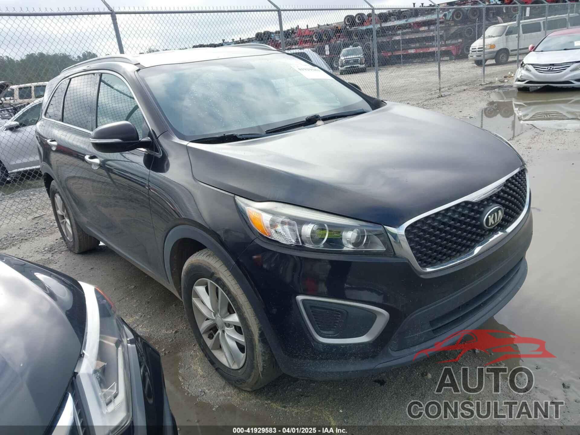 KIA SORENTO 2017 - 5XYPG4A32HG293495