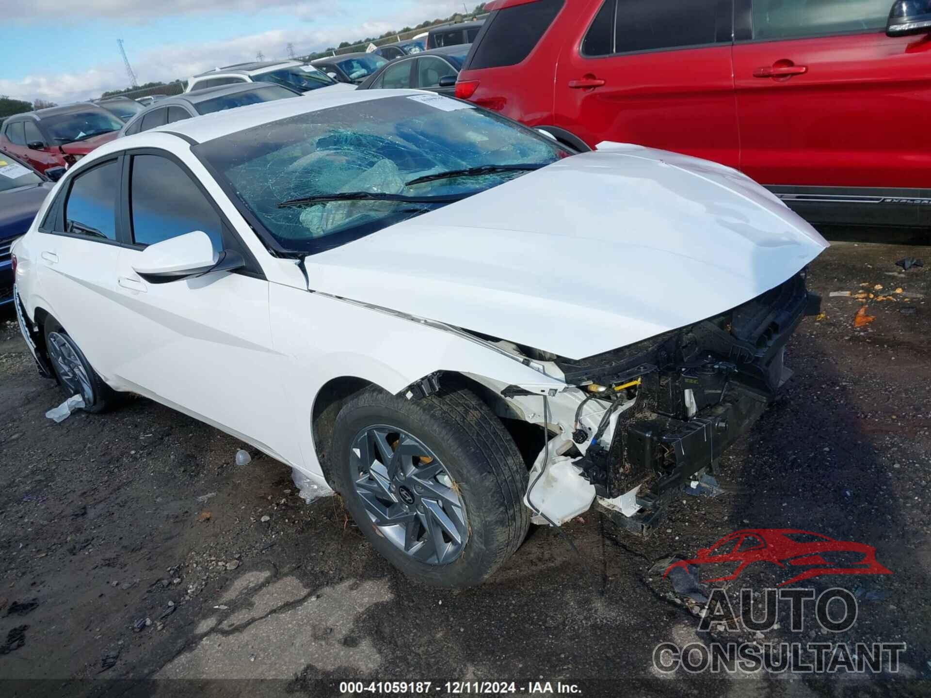 HYUNDAI ELANTRA 2024 - KMHLM4DG1RU800193
