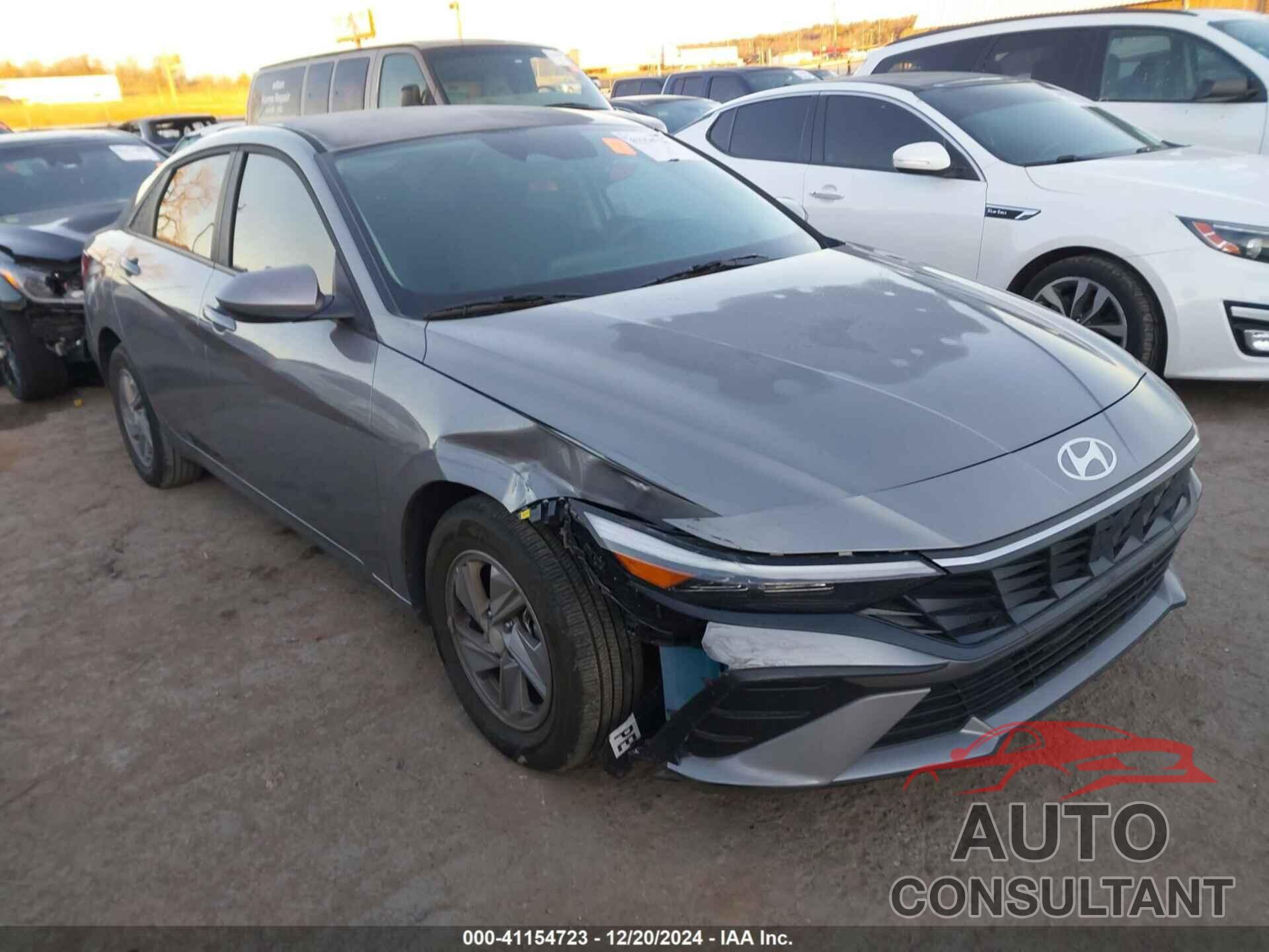 HYUNDAI ELANTRA 2024 - KMHLL4DG7RU850597