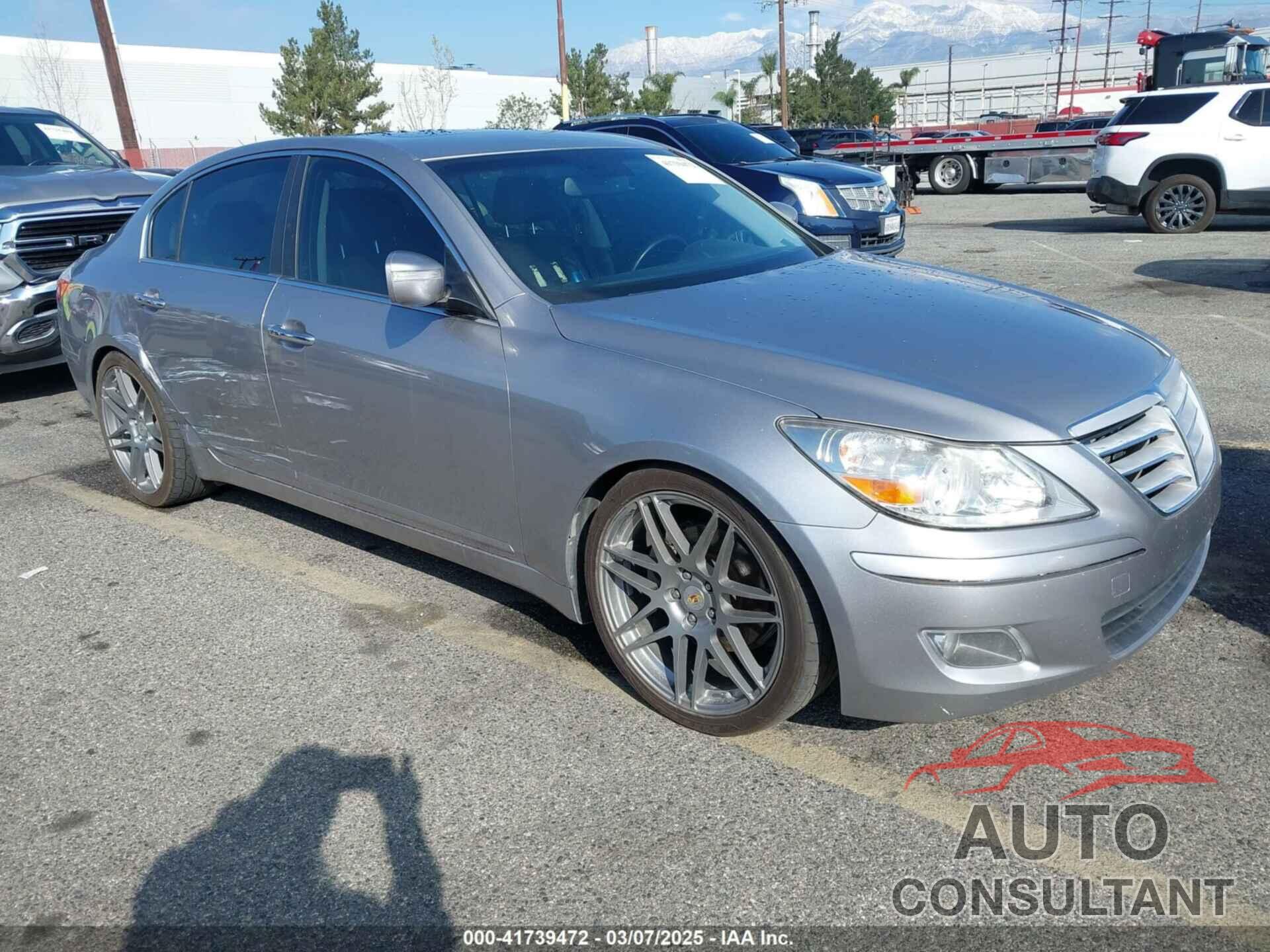 HYUNDAI GENESIS 2011 - KMHGC4DE1BU114017