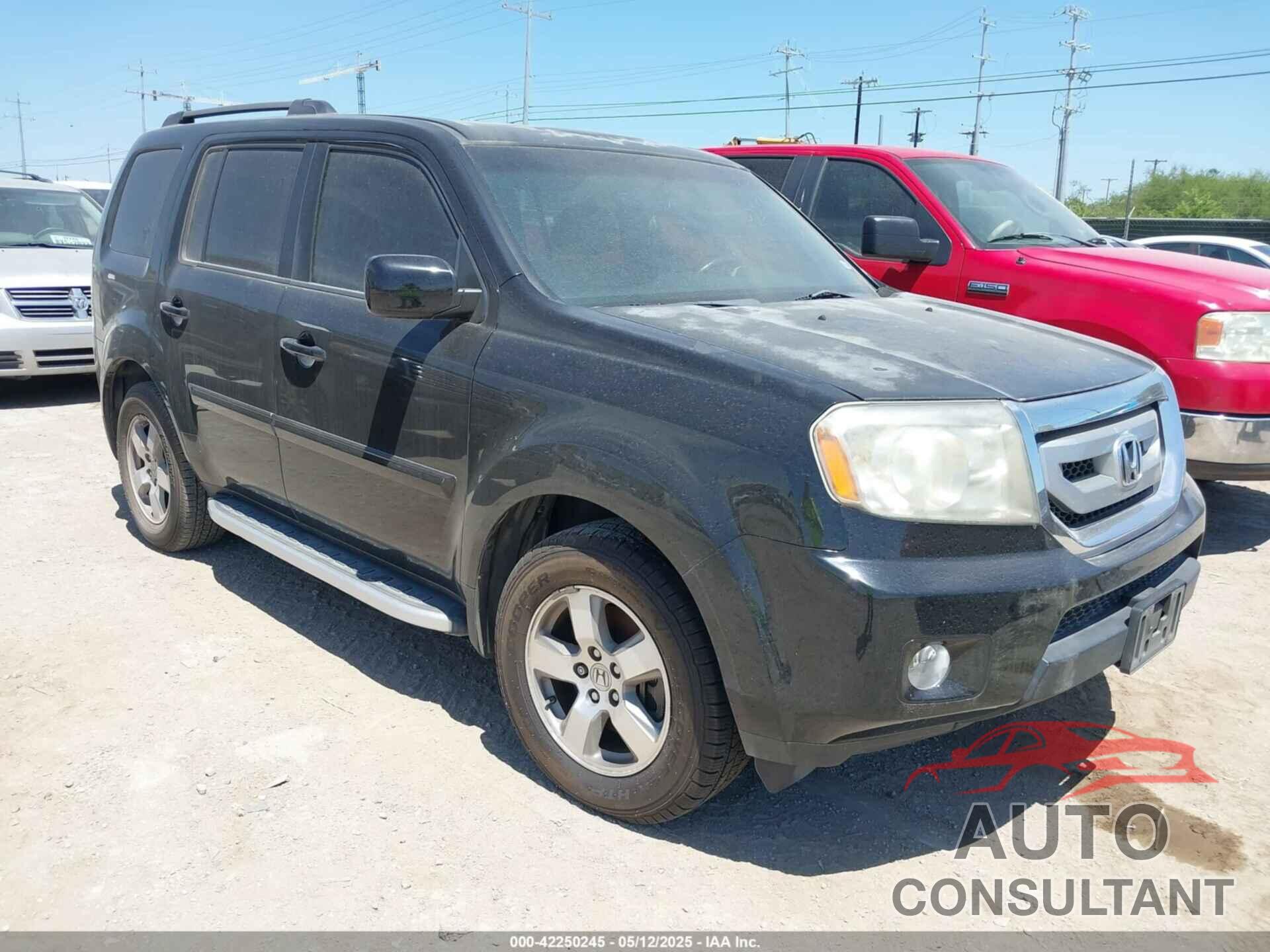 HONDA PILOT 2011 - 5FNYF3H59BB013255
