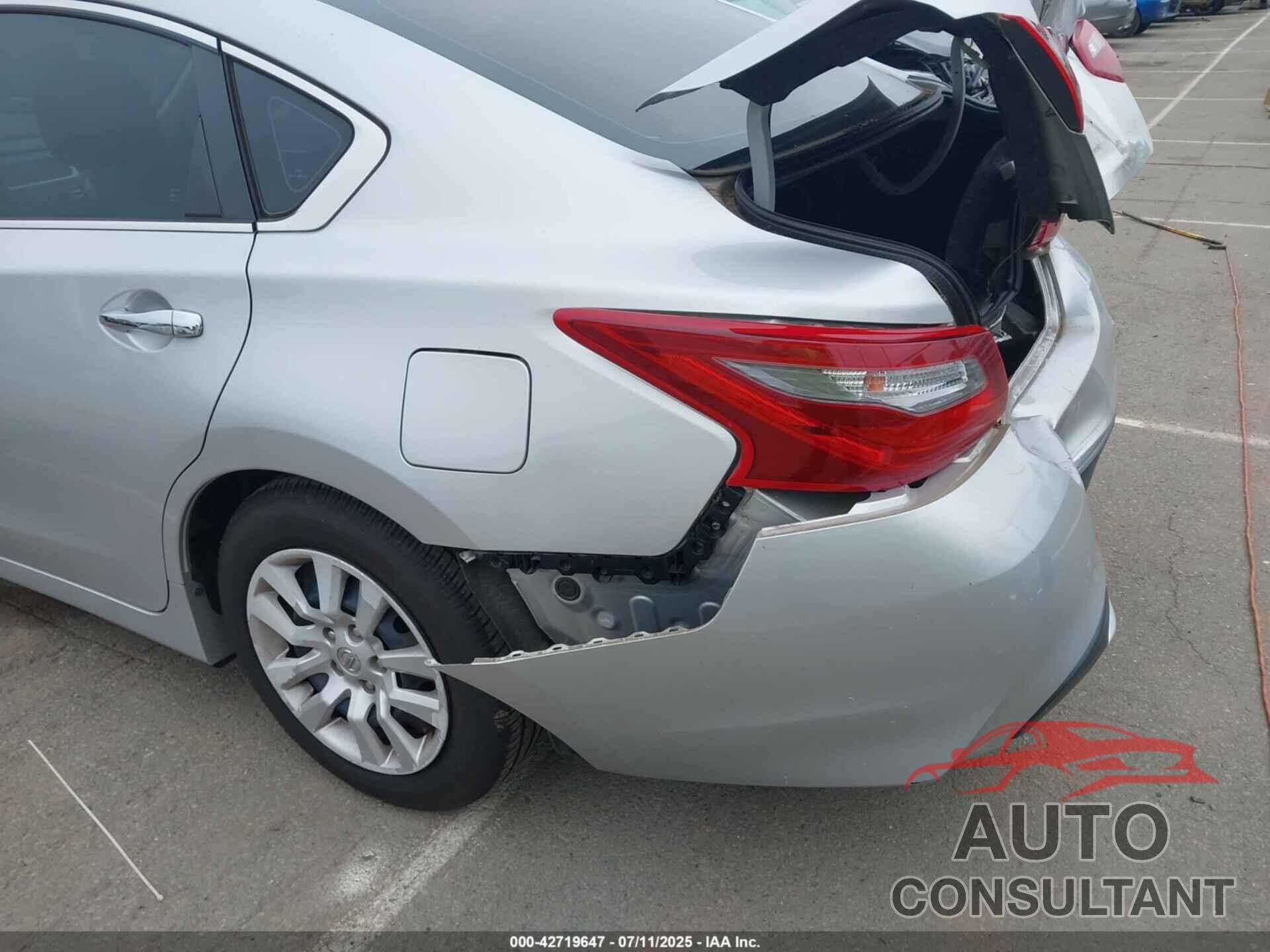 NISSAN ALTIMA 2018 - 1N4AL3AP1JC207169