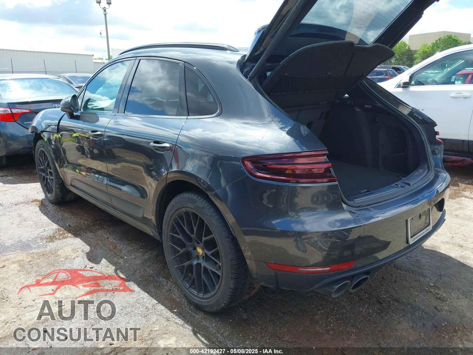 PORSCHE MACAN 2018 - WP1AG2A59JLB60625