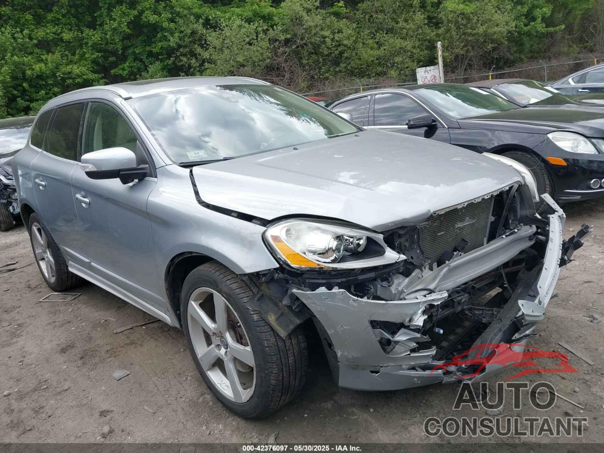 VOLVO XC60 2012 - YV4902DZ3C2306532