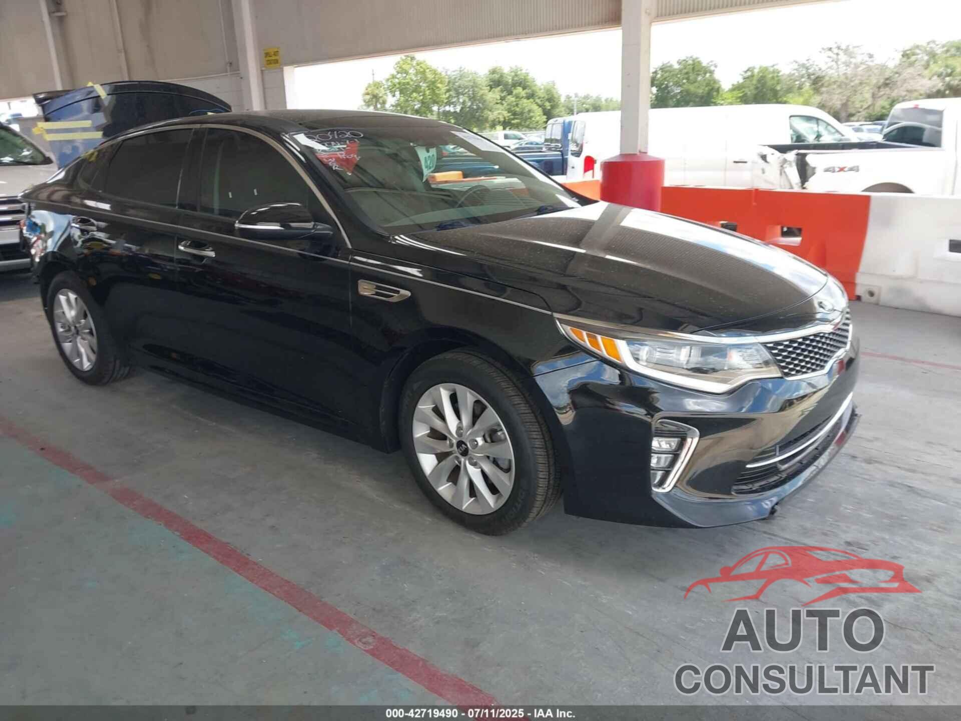 KIA OPTIMA 2018 - 5XXGT4L31JG233971