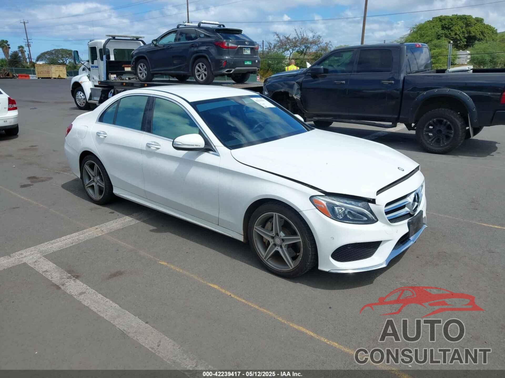 MERCEDES-BENZ C 300 2015 - 55SWF4JBXFU058805