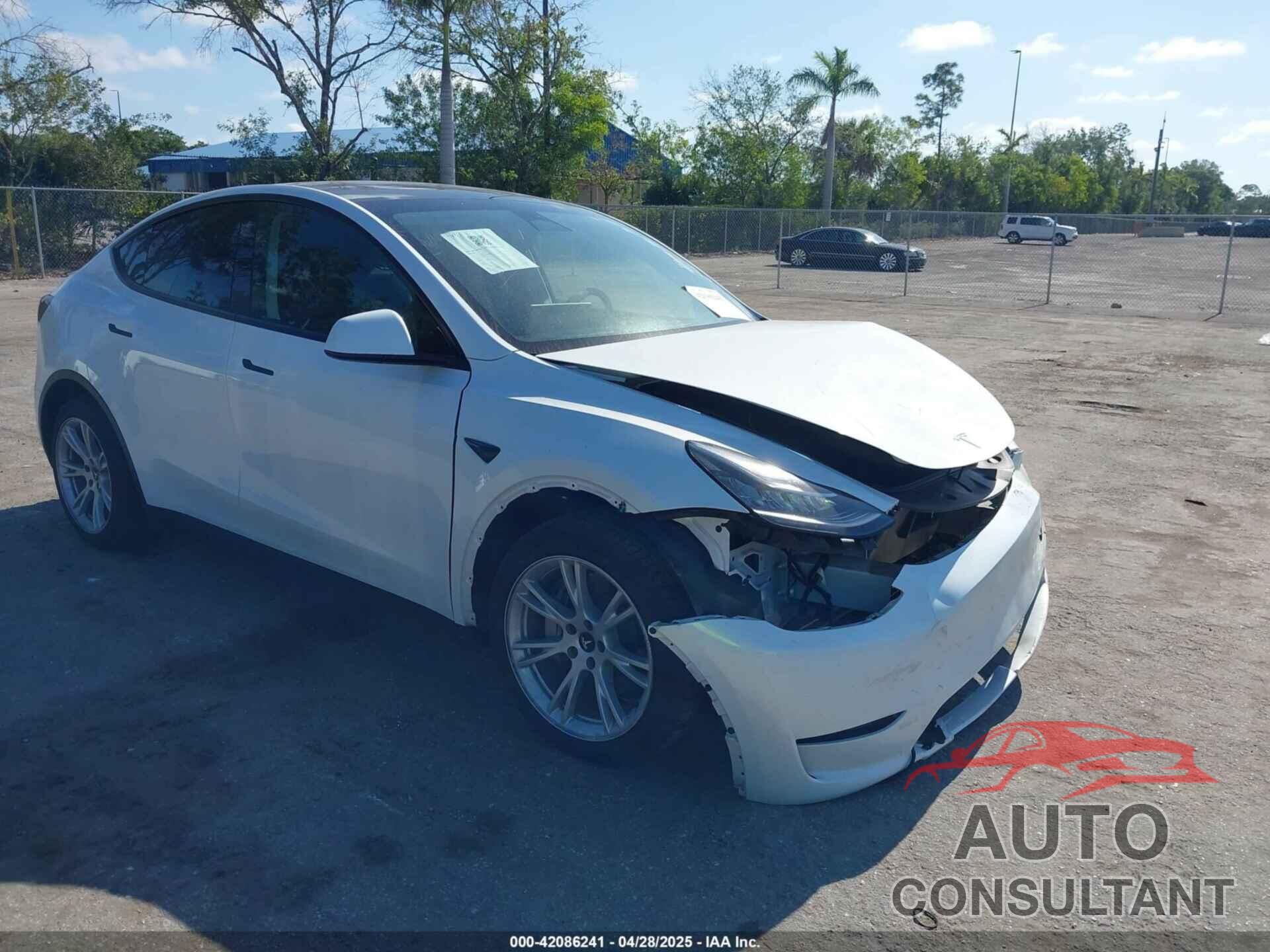 TESLA MODEL Y 2023 - 7SAYGAEE7PF588681