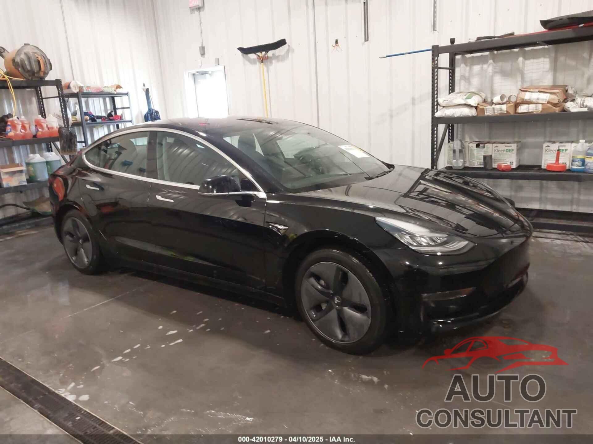 TESLA MODEL 3 2018 - 5YJ3E1EAXJF156572