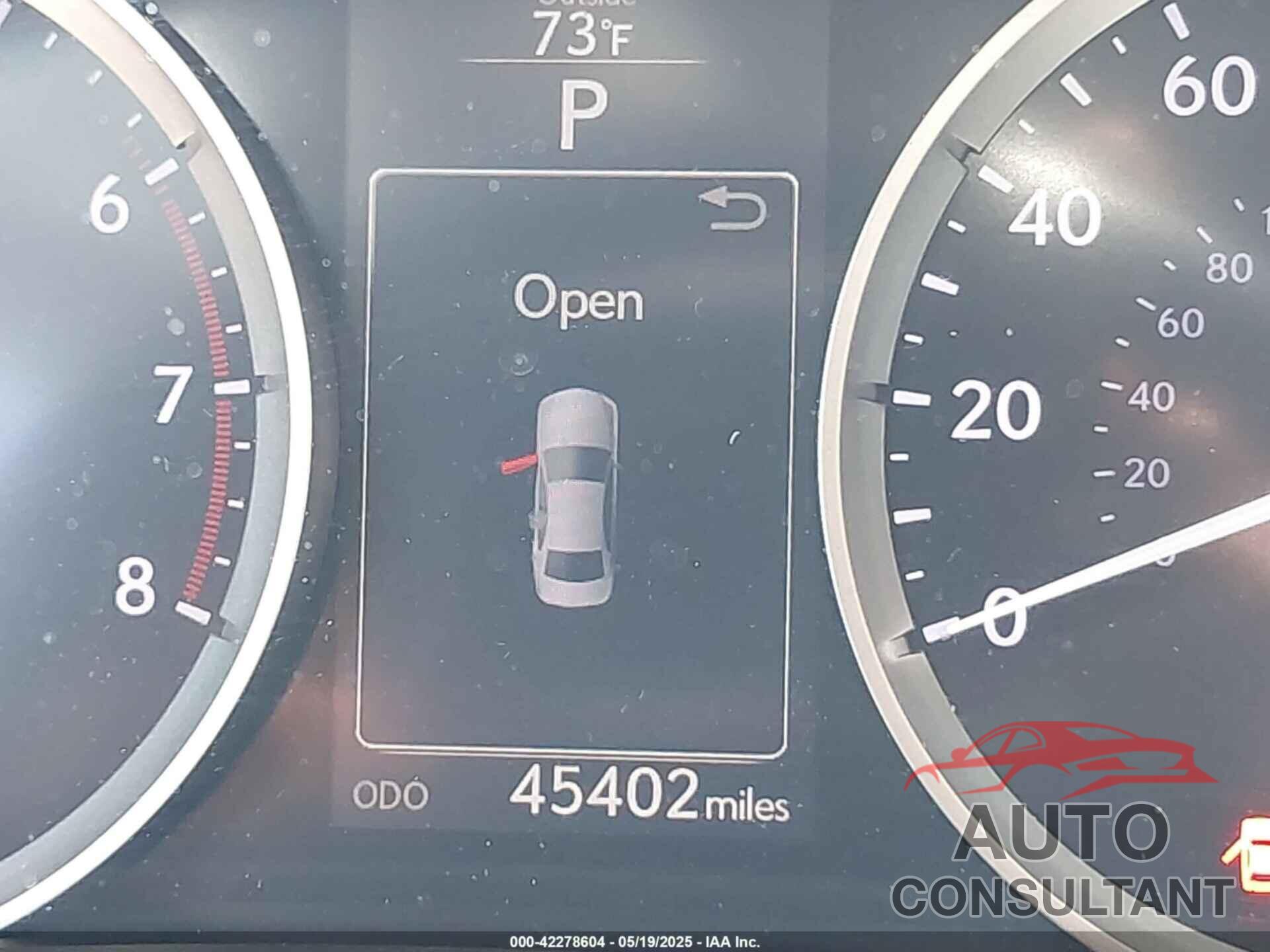 LEXUS IS 200T 2016 - JTHBA1D22G5036596