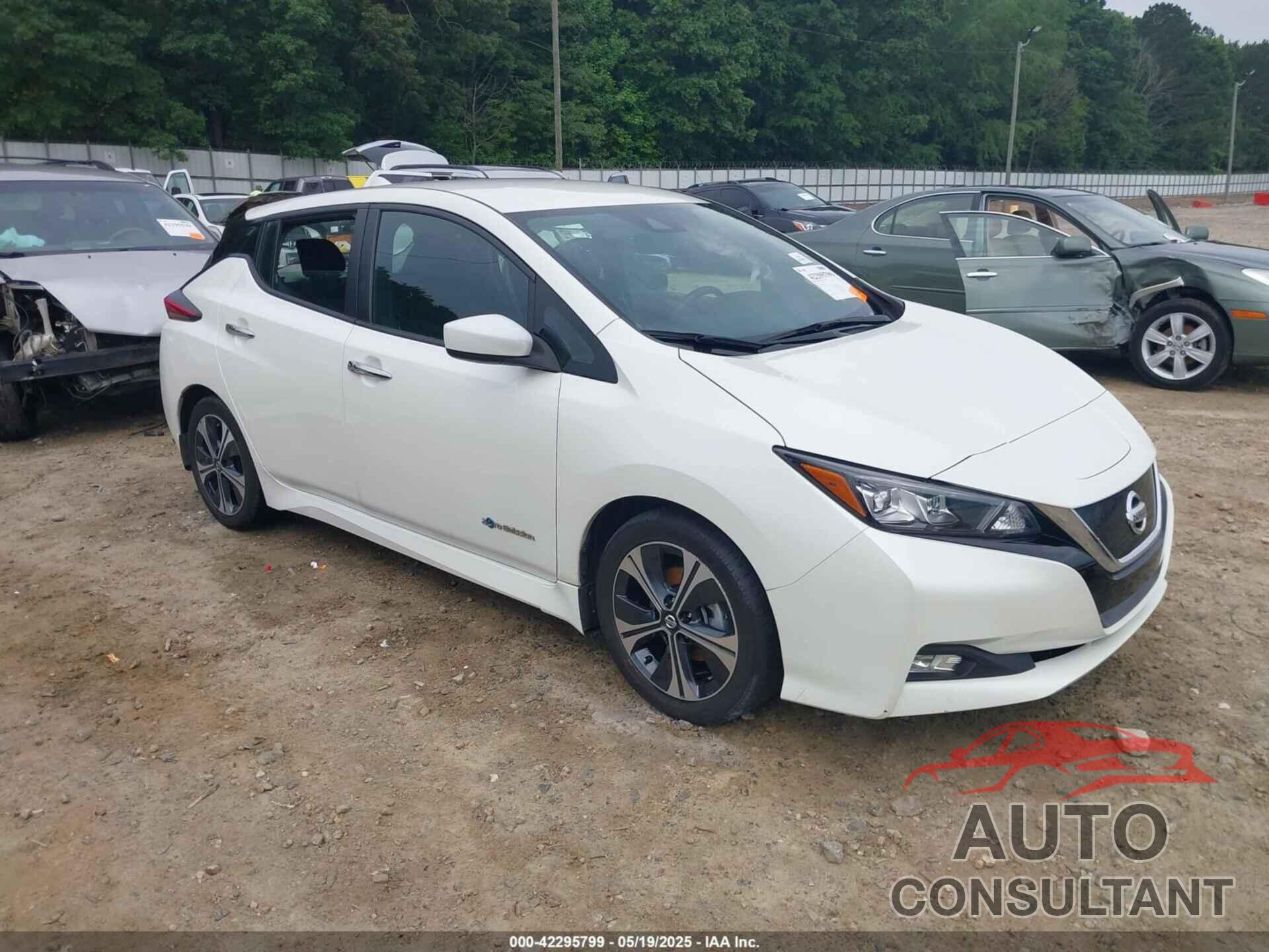 NISSAN LEAF 2018 - 1N4AZ1CP5JC303483