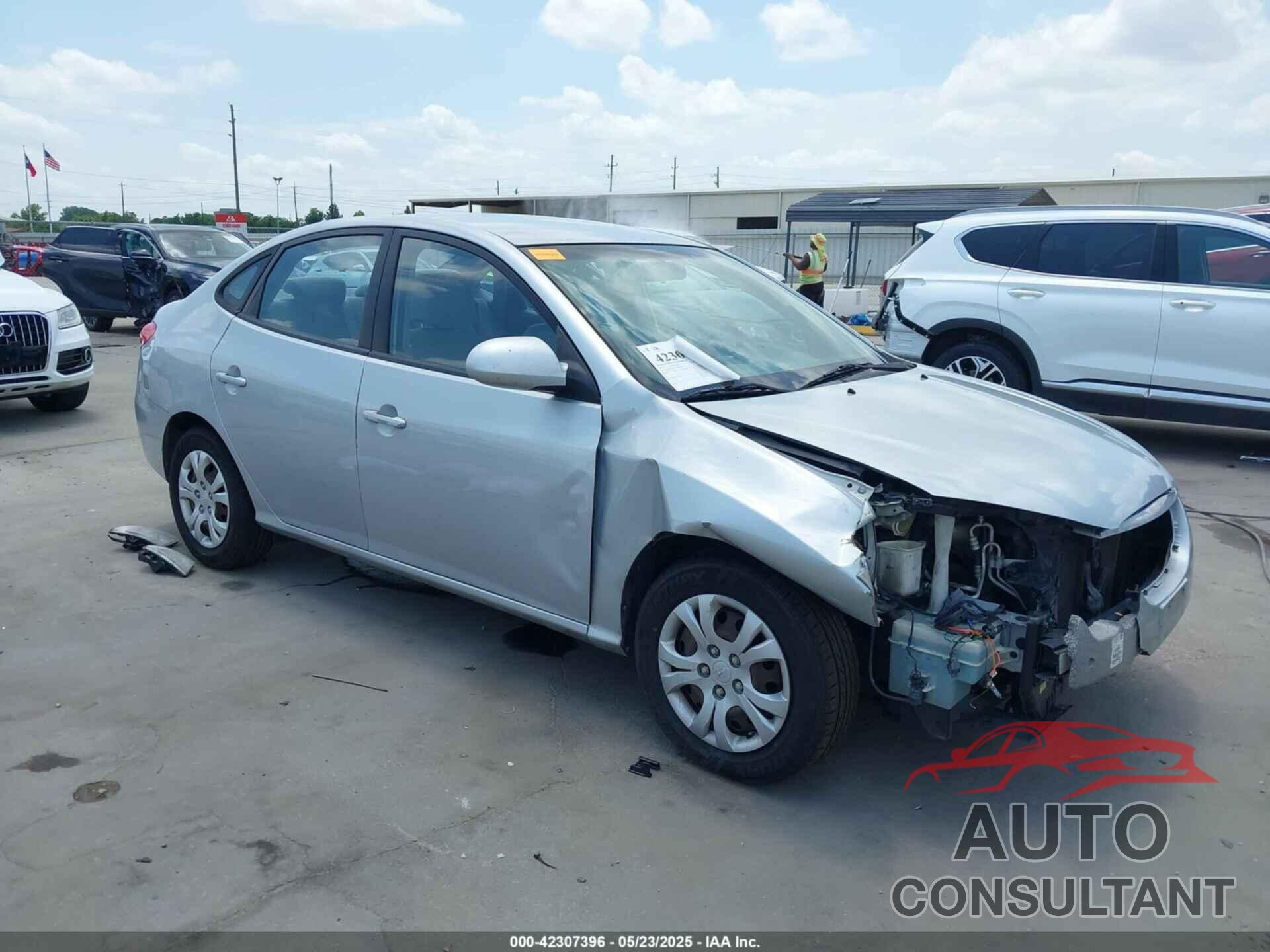 HYUNDAI ELANTRA 2010 - KMHDU4AD1AU071907