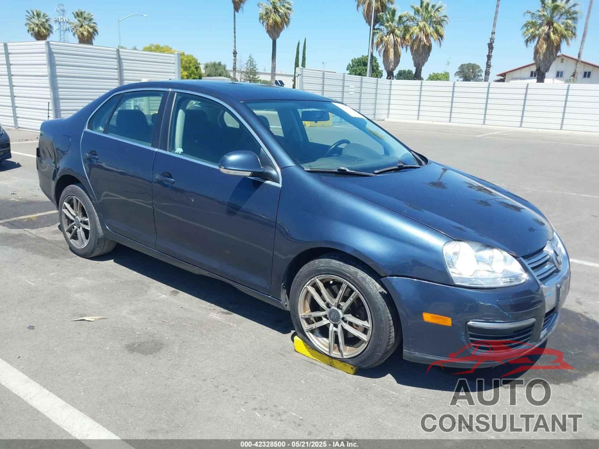 VOLKSWAGEN JETTA 2010 - 3VWRZ7AJ1AM054027