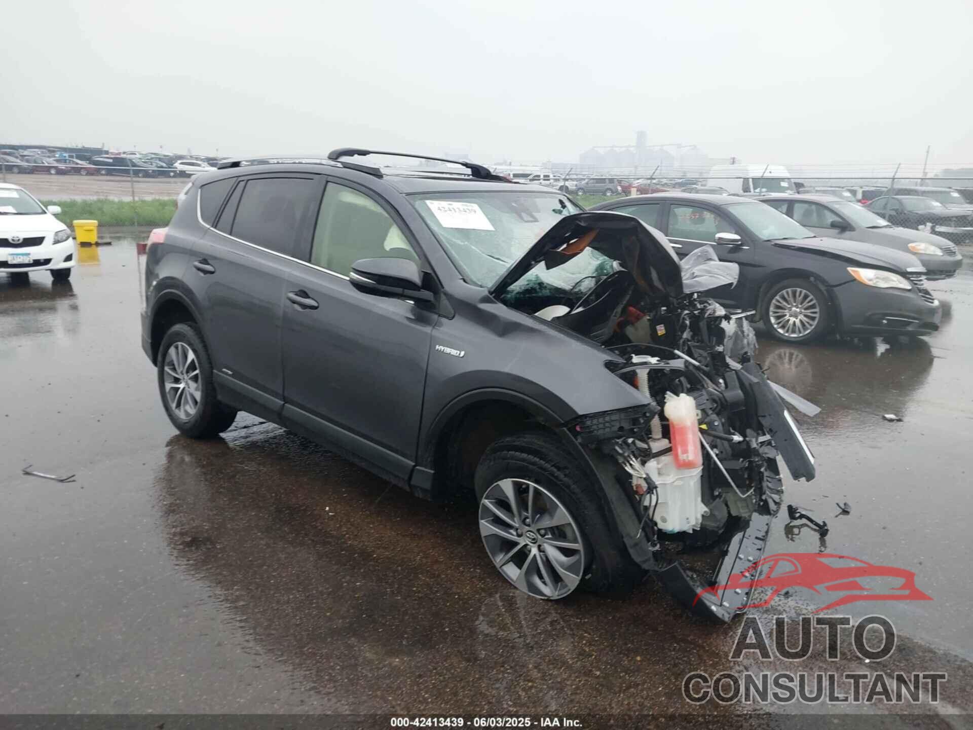 TOYOTA RAV4 HYBRID 2018 - JTMRJREV5JD233945
