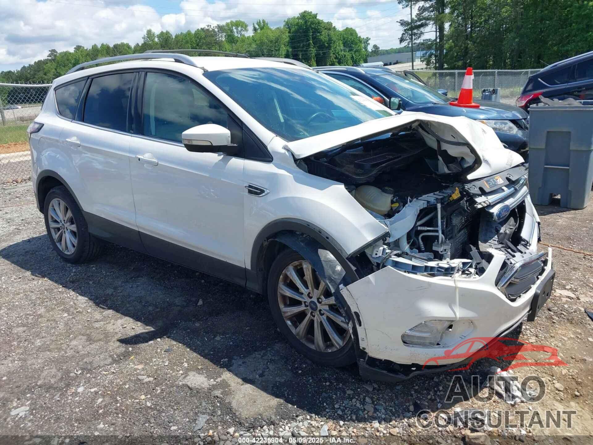 FORD ESCAPE 2017 - 1FMCU0J98HUB56334