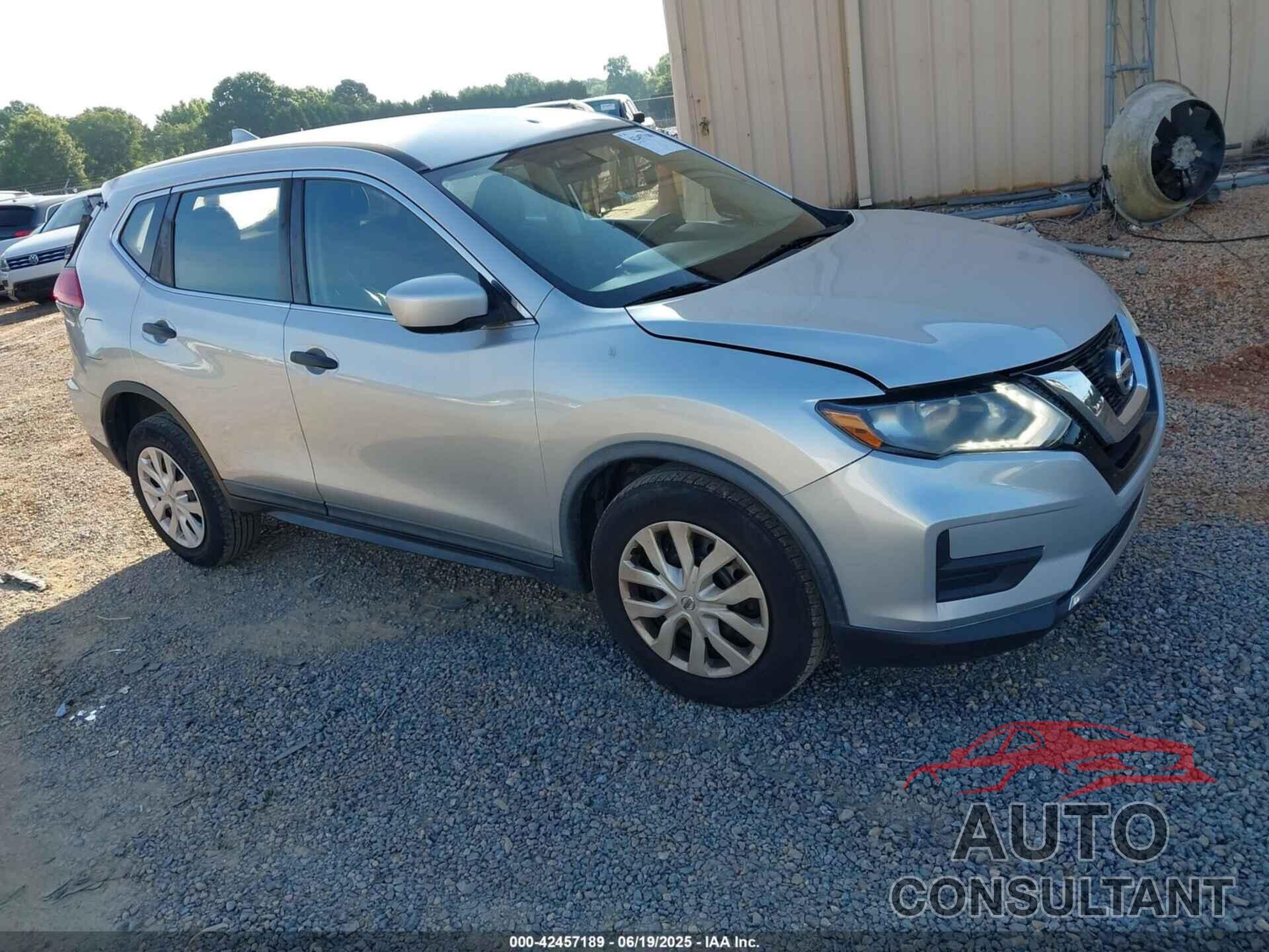 NISSAN ROGUE 2017 - KNMAT2MV4HP517253